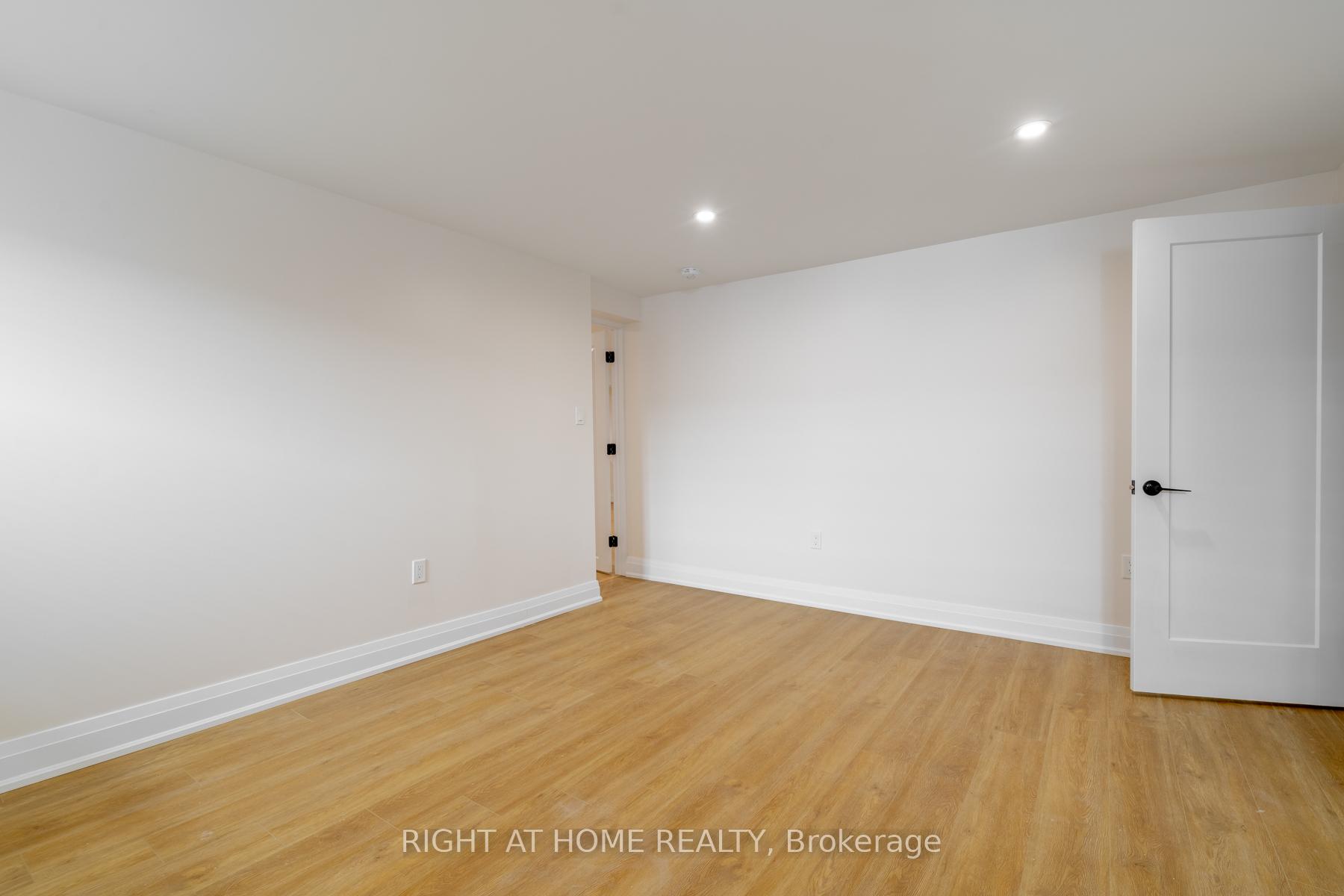 Photo 9 of 273 Central Park Boulevard S, Oshawa, Central — HOMEH