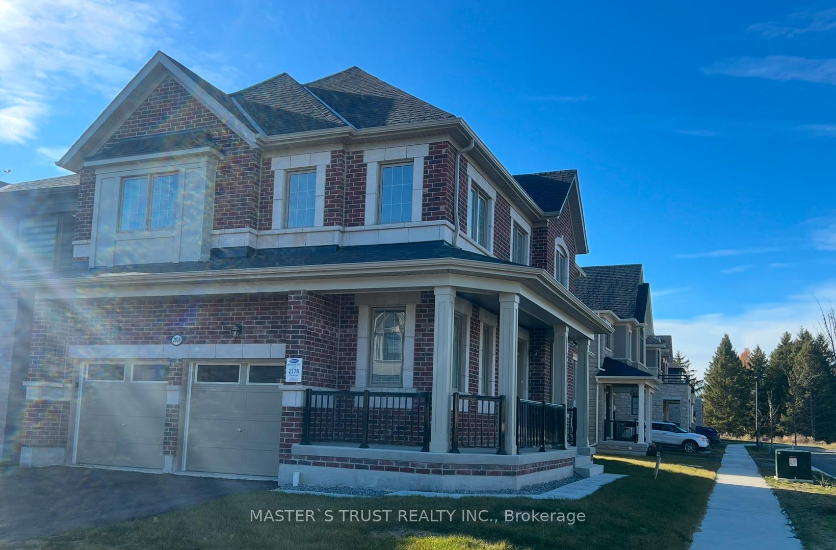 Photo 3 of 2808 Foxden Square, Pickering, Rural Pickering — HOMEH