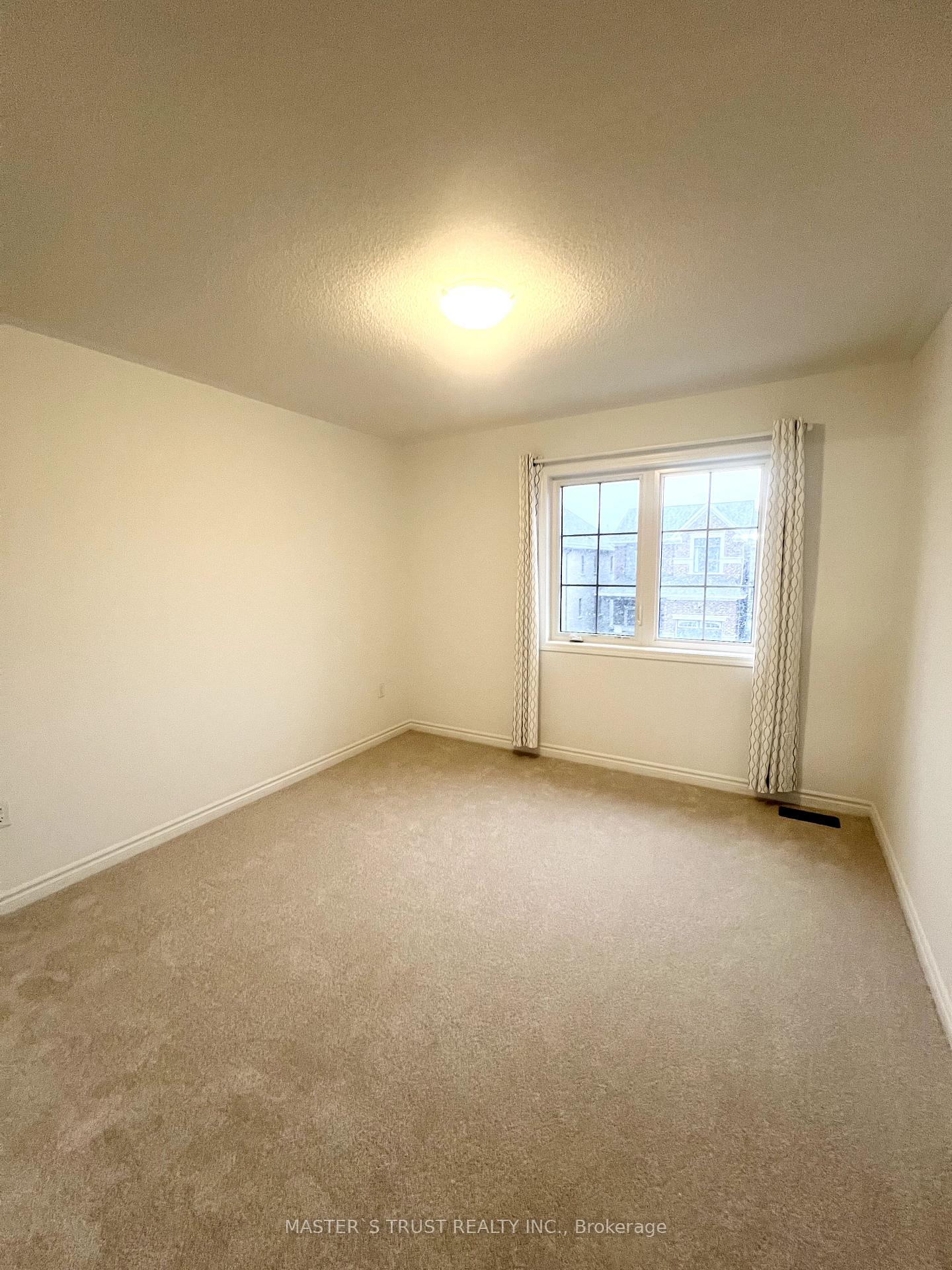 Photo 12 of 2808 Foxden Square, Pickering, Rural Pickering — HOMEH