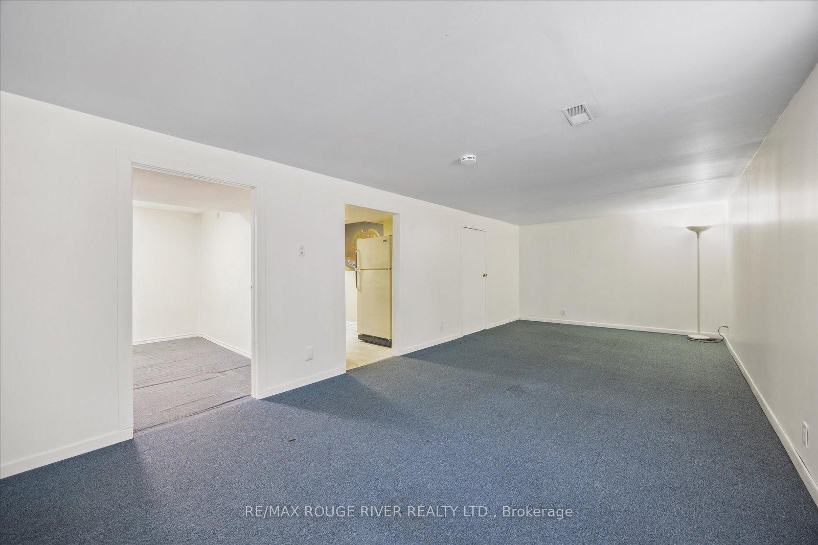 Photo 22 of 882 Naroch Boulevard, Pickering, Bay Ridges — HOMEH