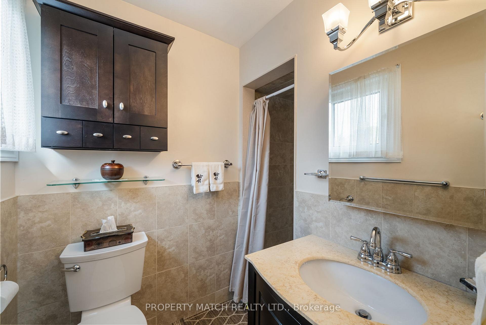 Photo 25 of 1101 Mohawk Street, Oshawa, Centennial — HOMEH