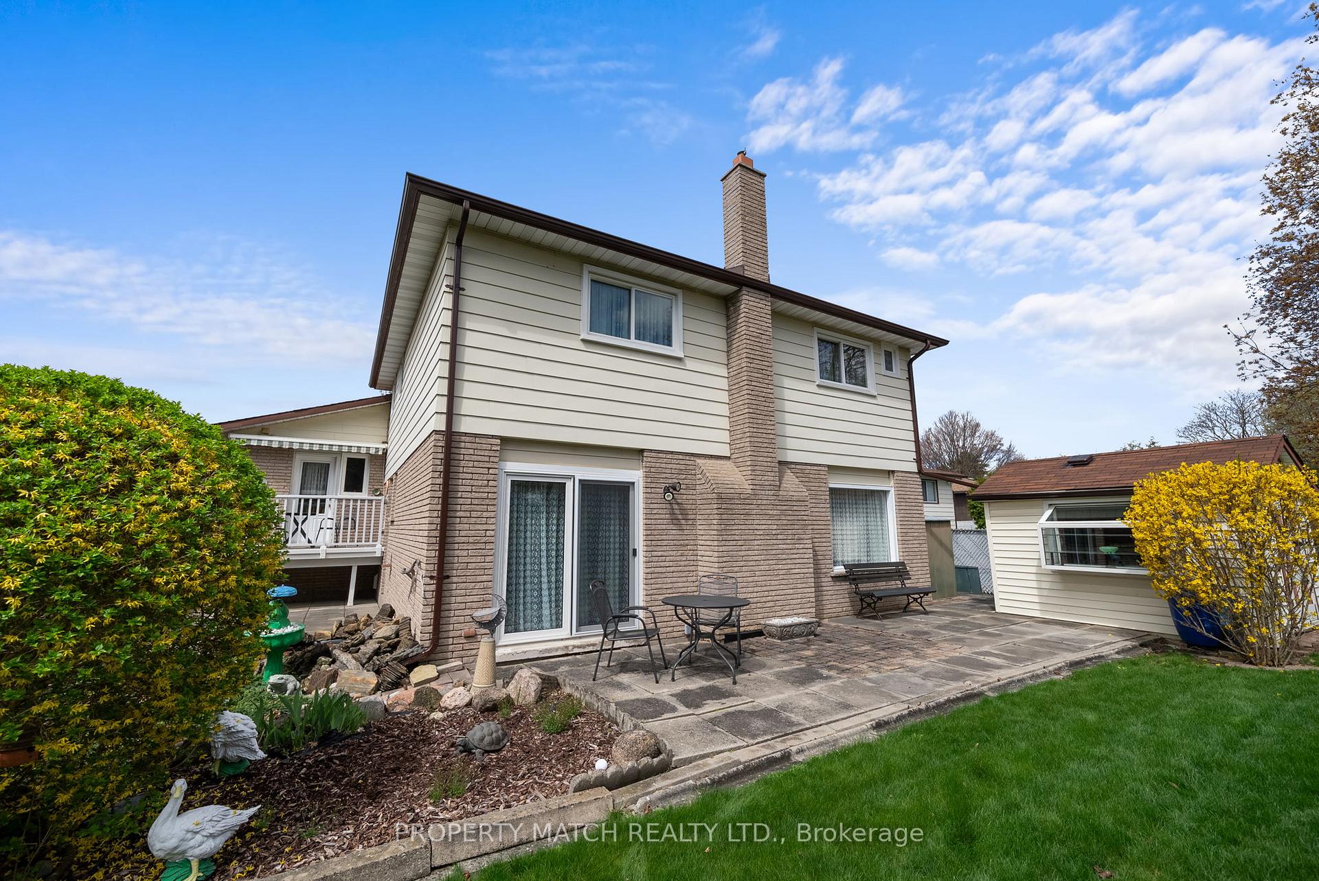 Photo 41 of 1101 Mohawk Street, Oshawa, Centennial — HOMEH