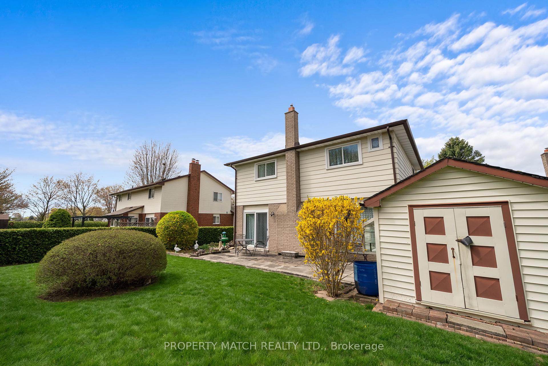 Photo 43 of 1101 Mohawk Street, Oshawa, Centennial — HOMEH