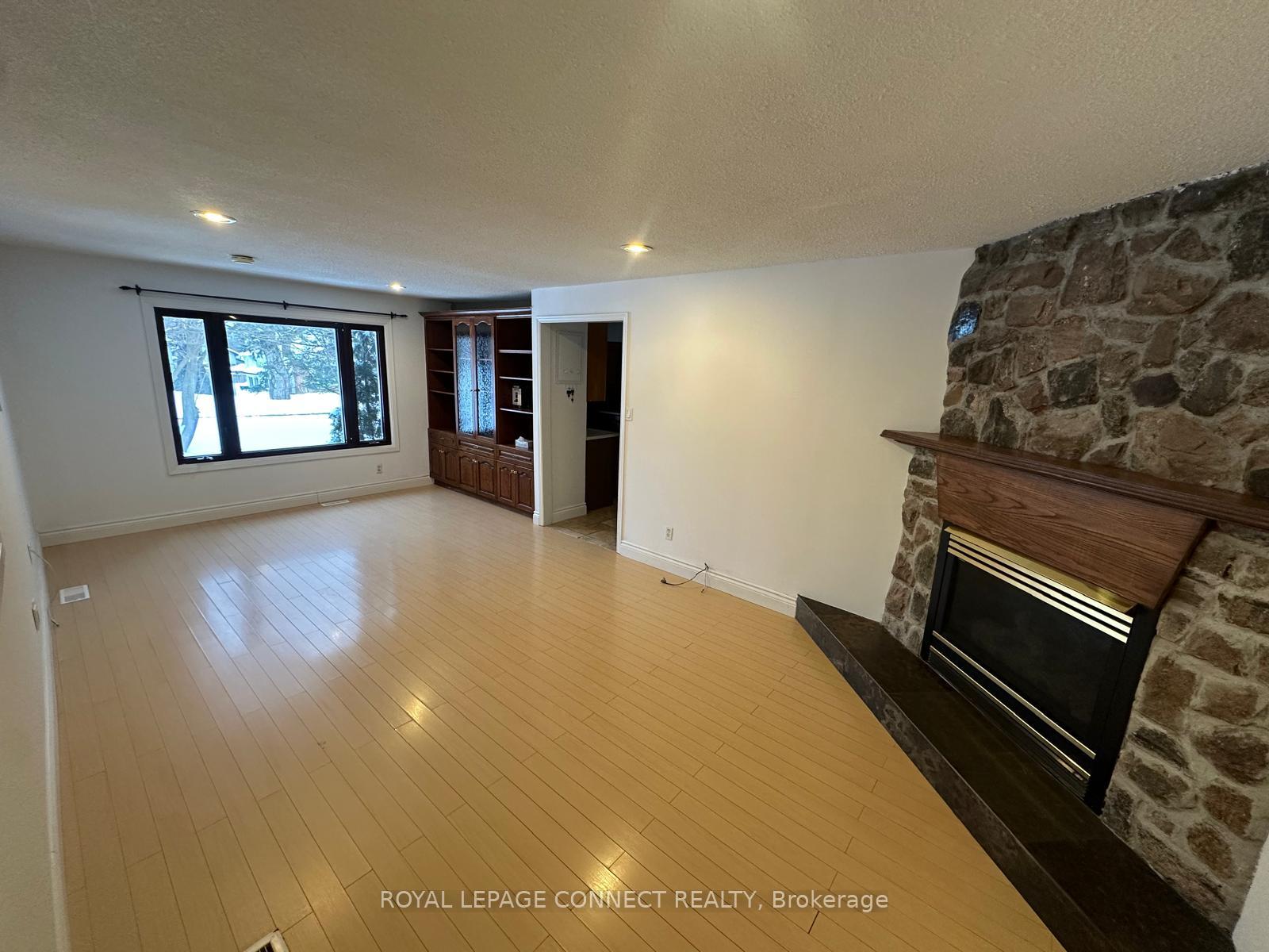 Photo 3 of 612 Marksbury Road, Pickering, West Shore — HOMEH