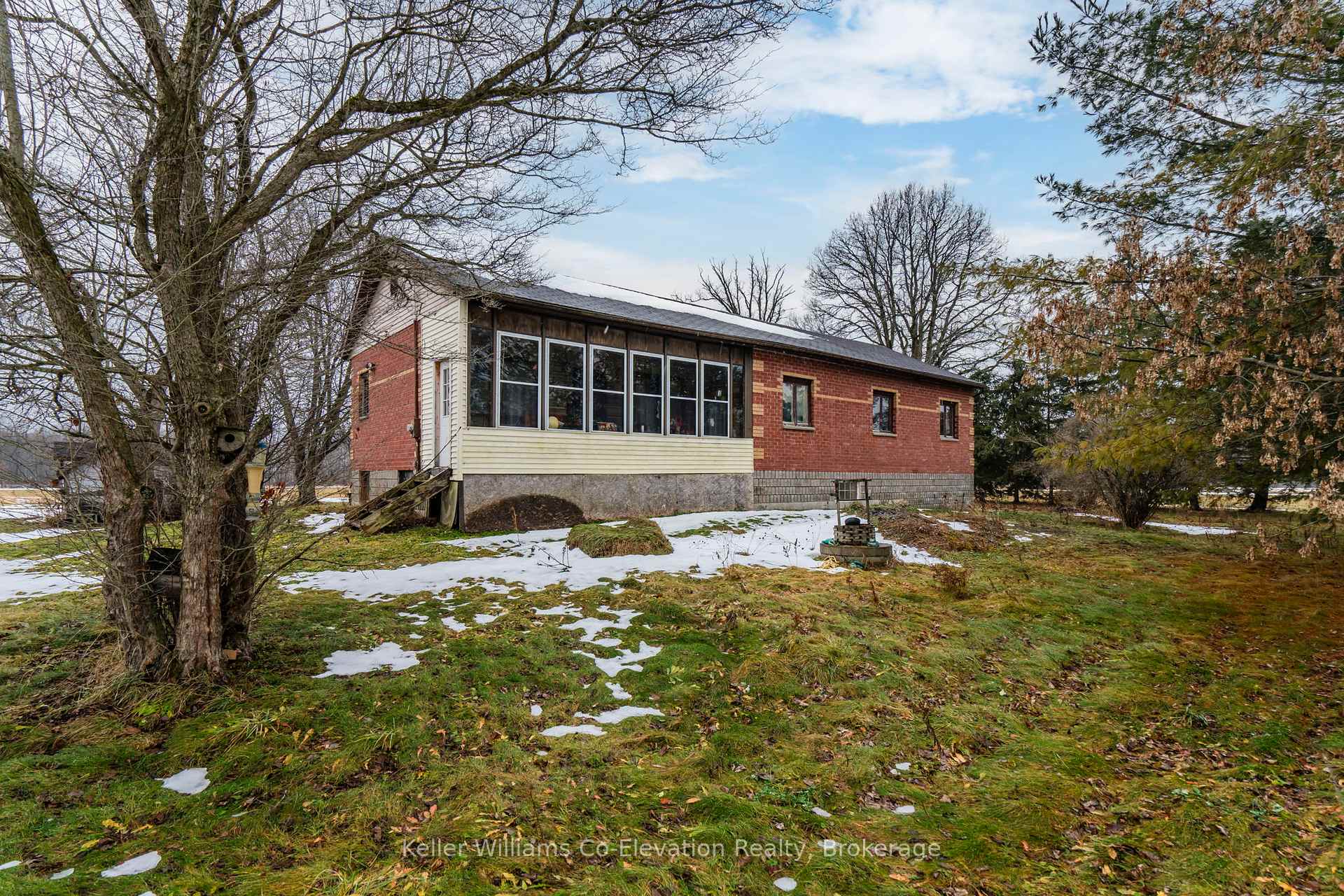 Photo 5 of 1271 Concession Rd. 9, Ramara, Rural Ramara — HOMEH