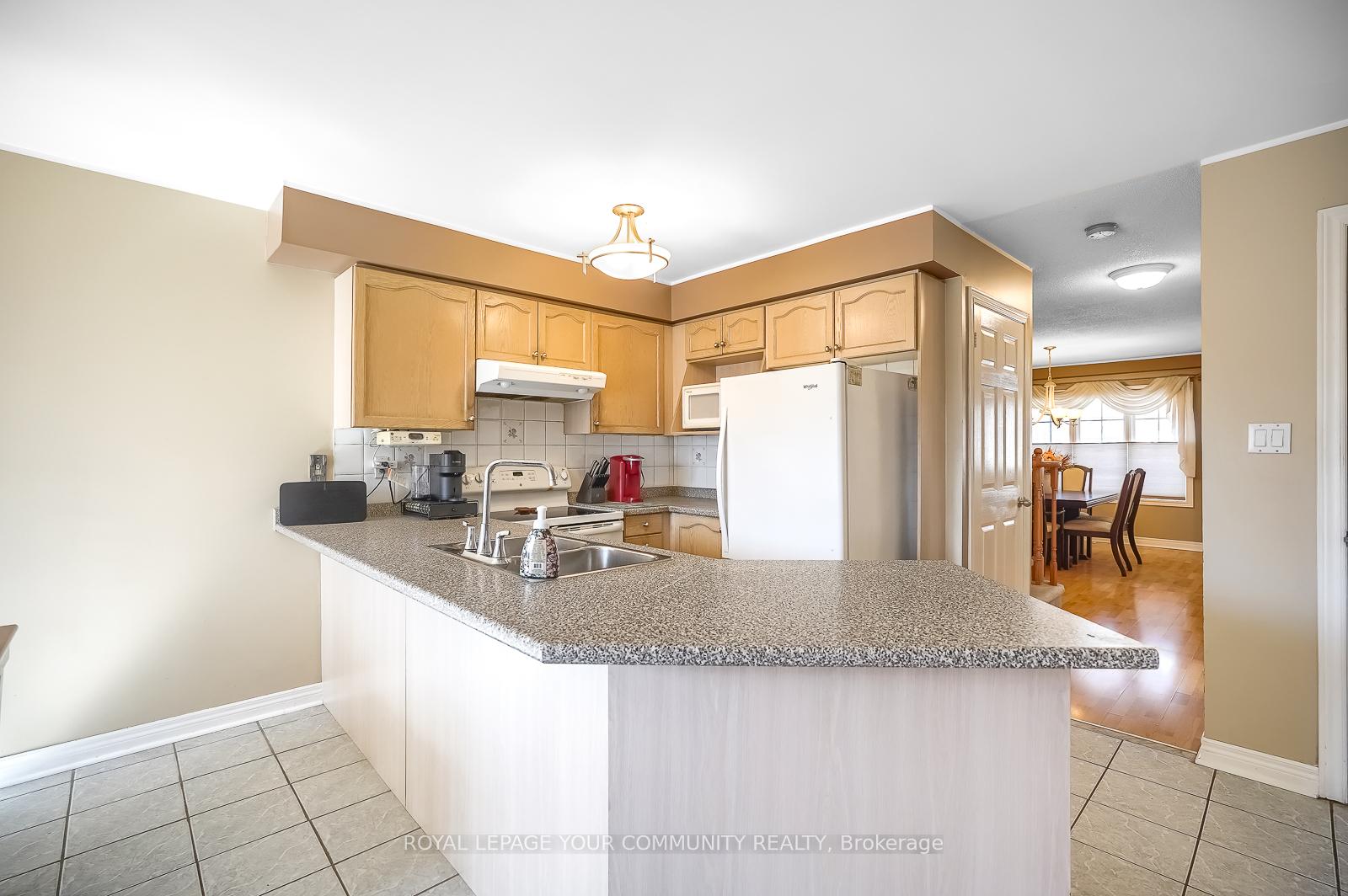 Photo 9 of 2134 Erin Gate Boulevard, Pickering, Amberlea — HOMEH