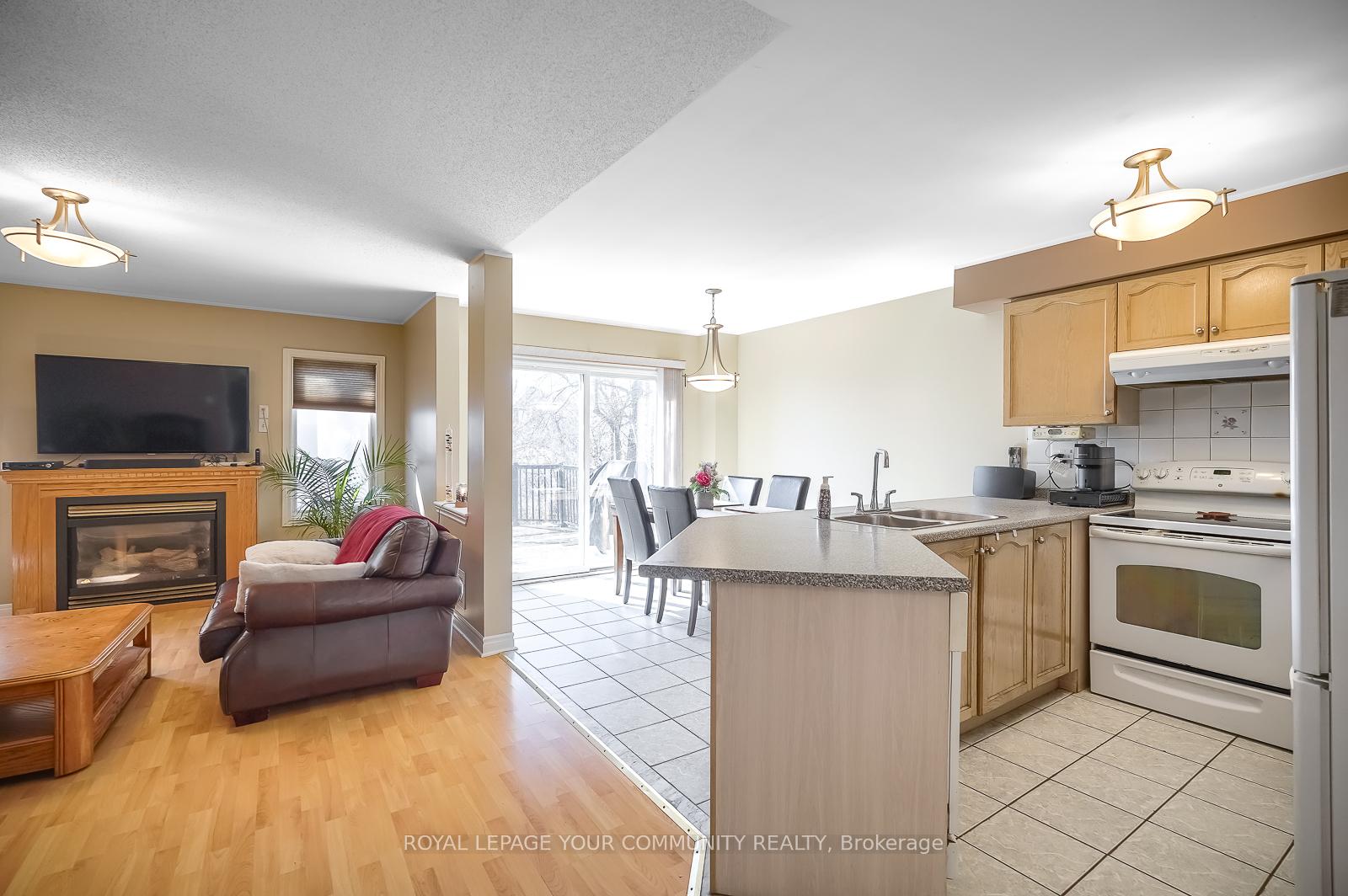 Photo 10 of 2134 Erin Gate Boulevard, Pickering, Amberlea — HOMEH