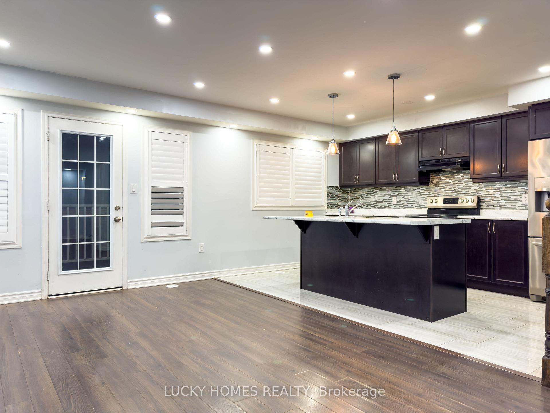 Photo 5 of 1045 Reflection Place S, Pickering, Rural Pickering — HOMEH