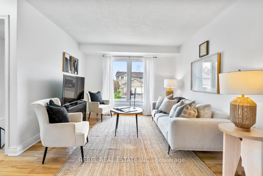 Photo 5 of 1303 Pinehurst Avenue, Oshawa, Donevan — HOMEH
