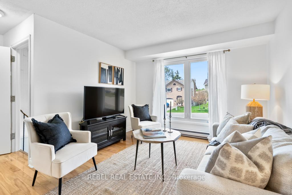 Photo 6 of 1303 Pinehurst Avenue, Oshawa, Donevan — HOMEH