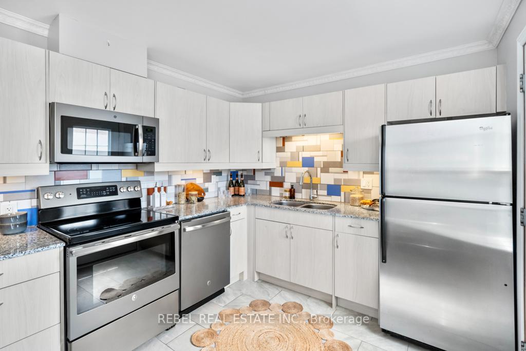 Photo 12 of 1303 Pinehurst Avenue, Oshawa, Donevan — HOMEH