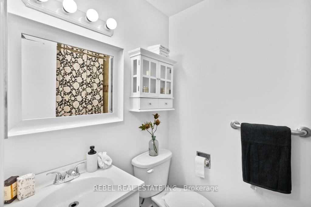 Photo 16 of 1303 Pinehurst Avenue, Oshawa, Donevan — HOMEH