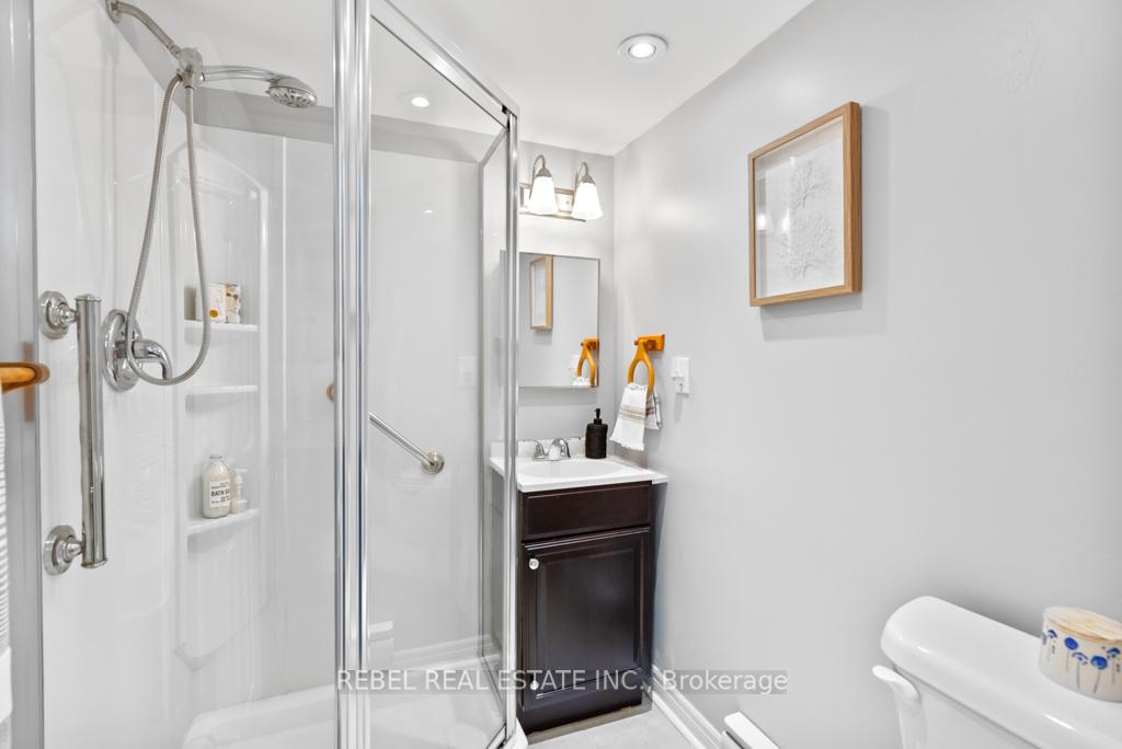 Photo 32 of 1303 Pinehurst Avenue, Oshawa, Donevan — HOMEH