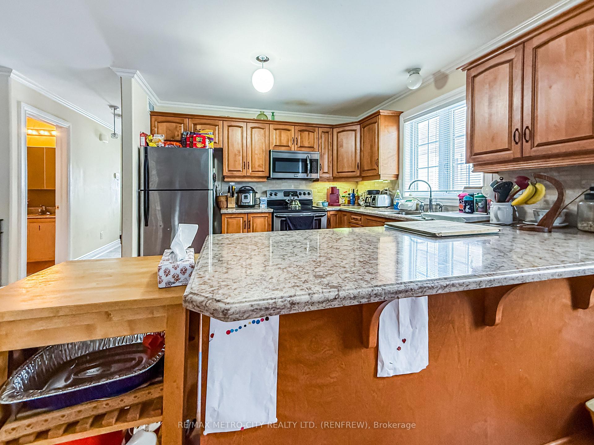 Photo 6 of 584 Aberdeen Street, Renfrew — HOMEH