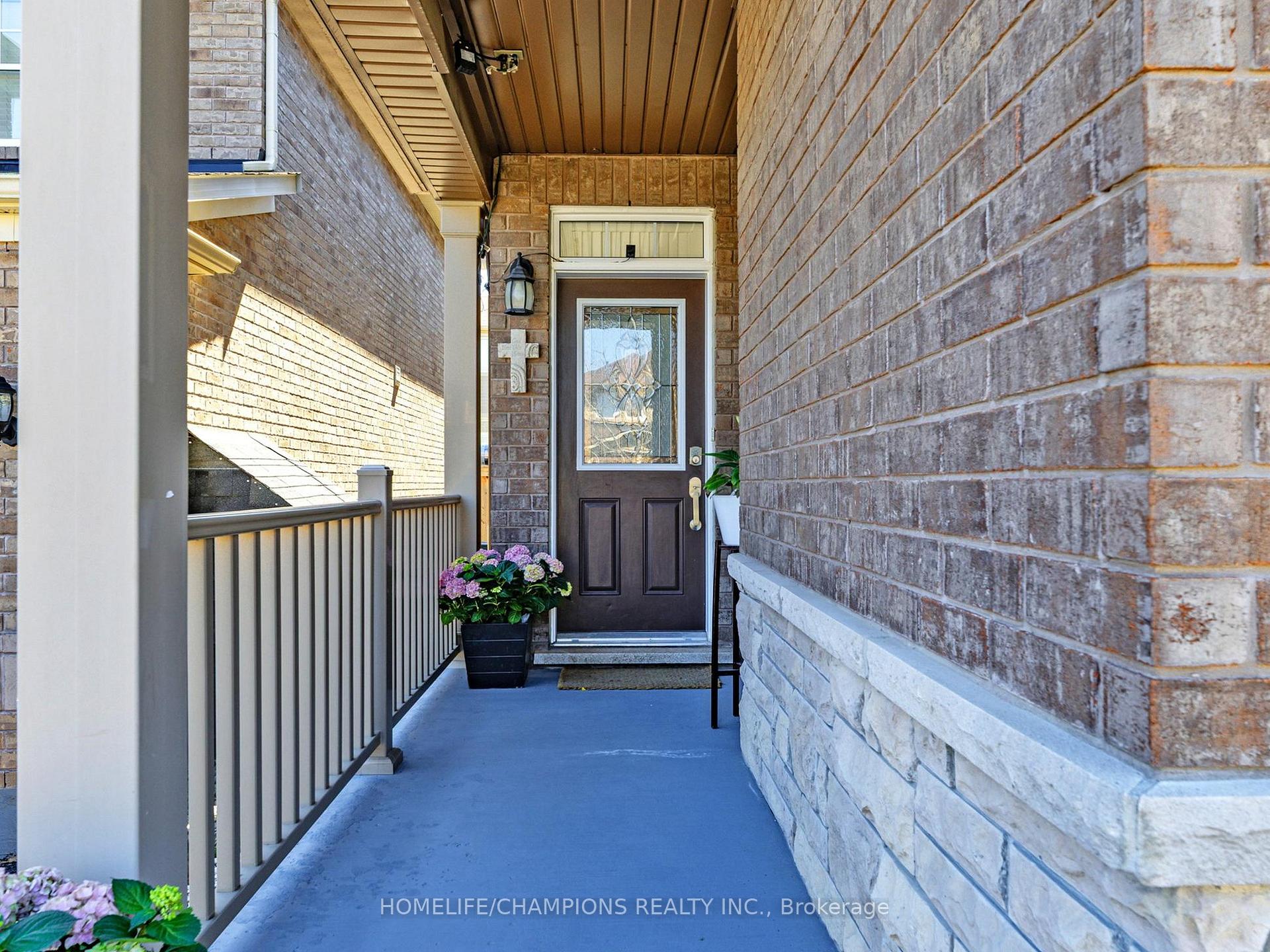 Photo 3 of 1851 Misthollow Drive E, Pickering, Duffin Heights — HOMEH