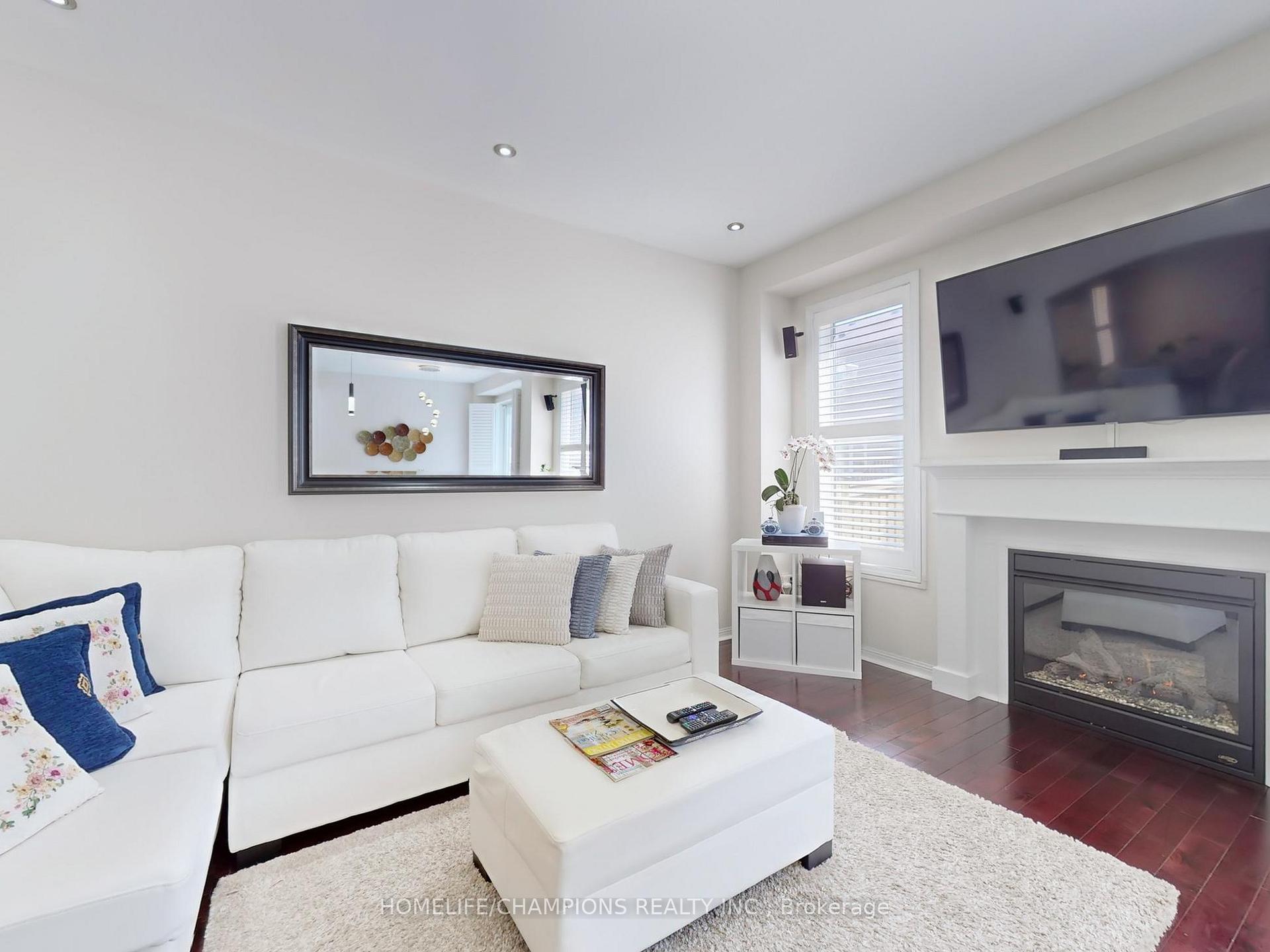 Photo 5 of 1851 Misthollow Drive E, Pickering, Duffin Heights — HOMEH