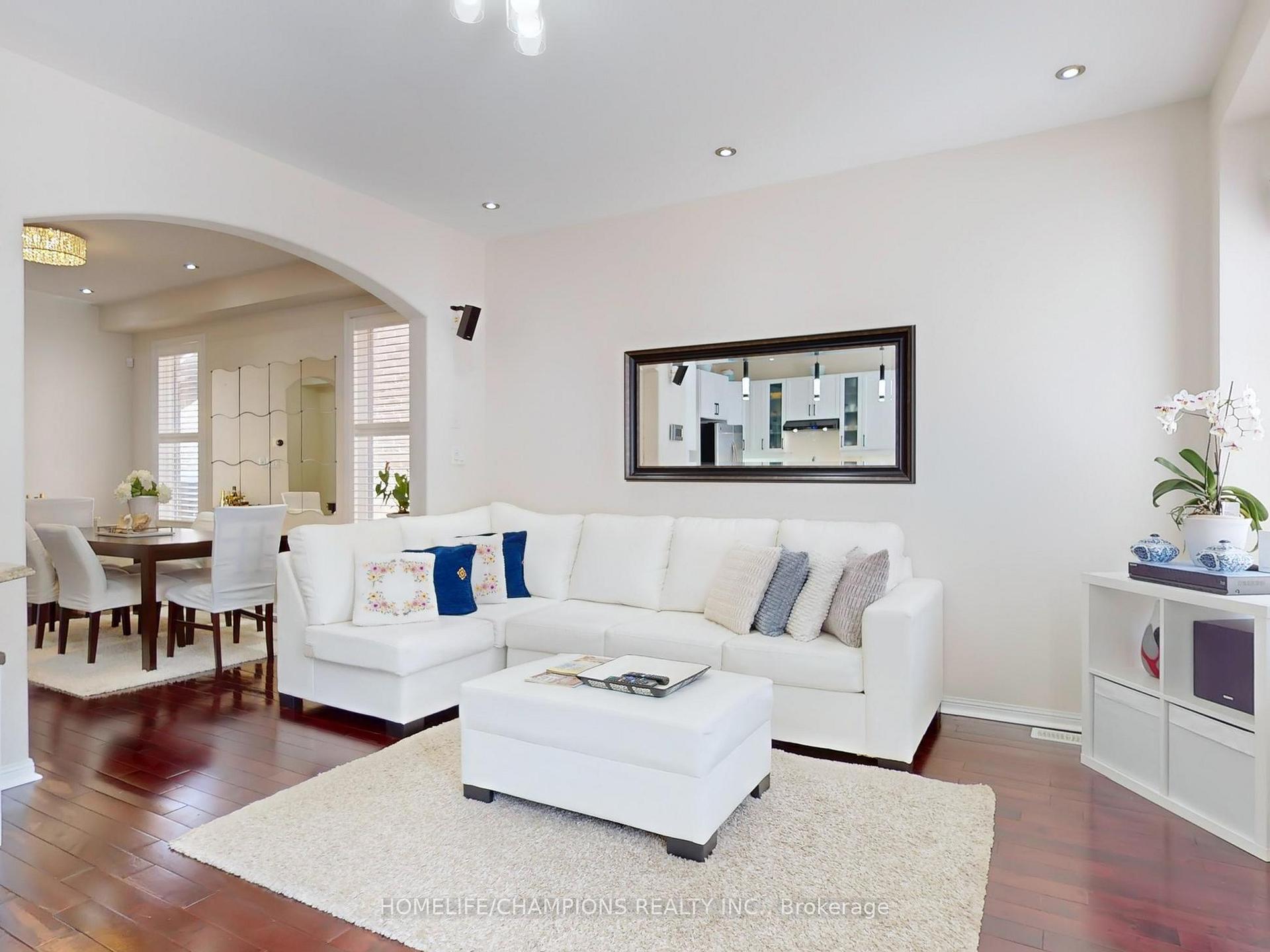 Photo 6 of 1851 Misthollow Drive E, Pickering, Duffin Heights — HOMEH