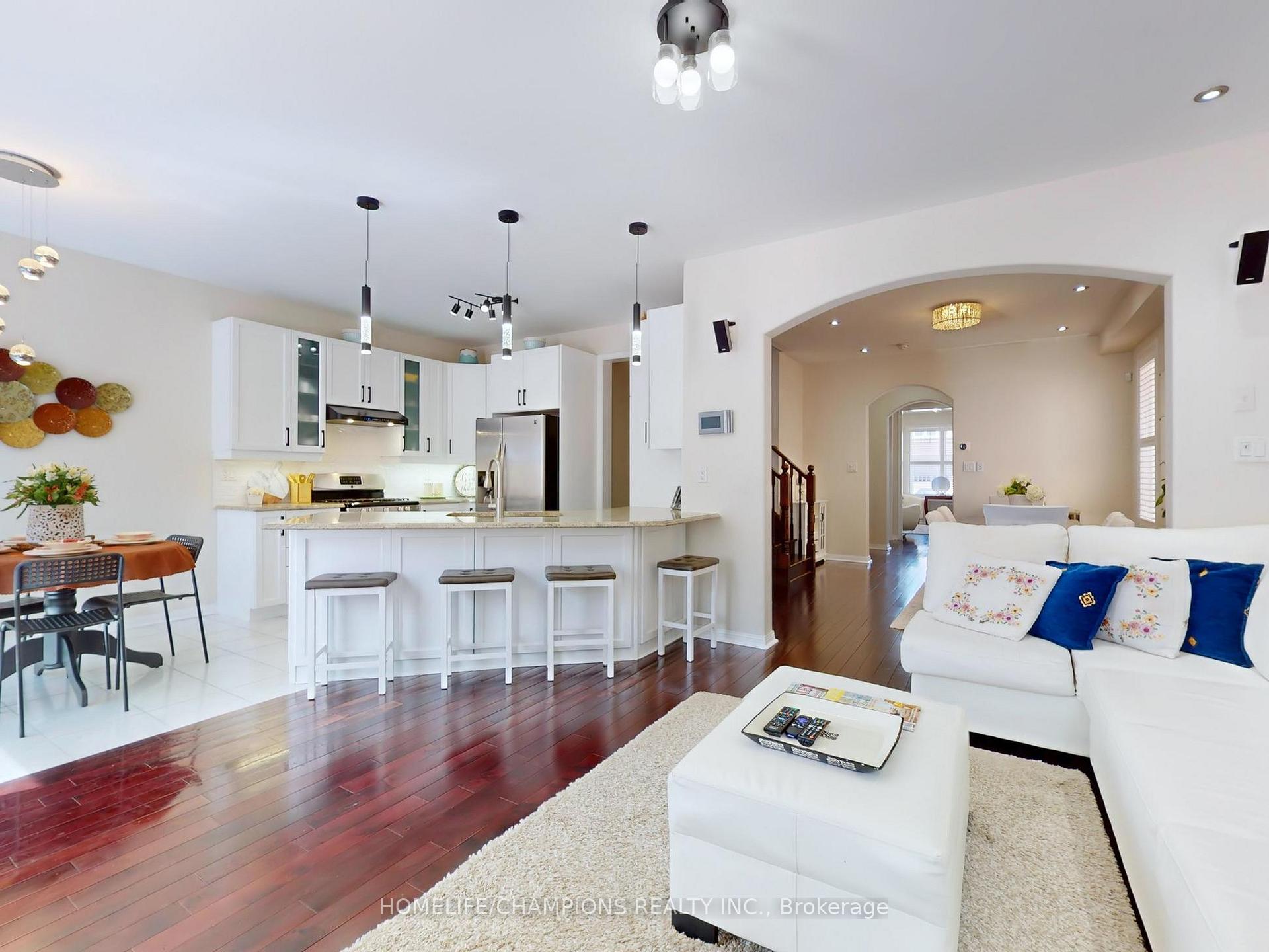Photo 7 of 1851 Misthollow Drive E, Pickering, Duffin Heights — HOMEH