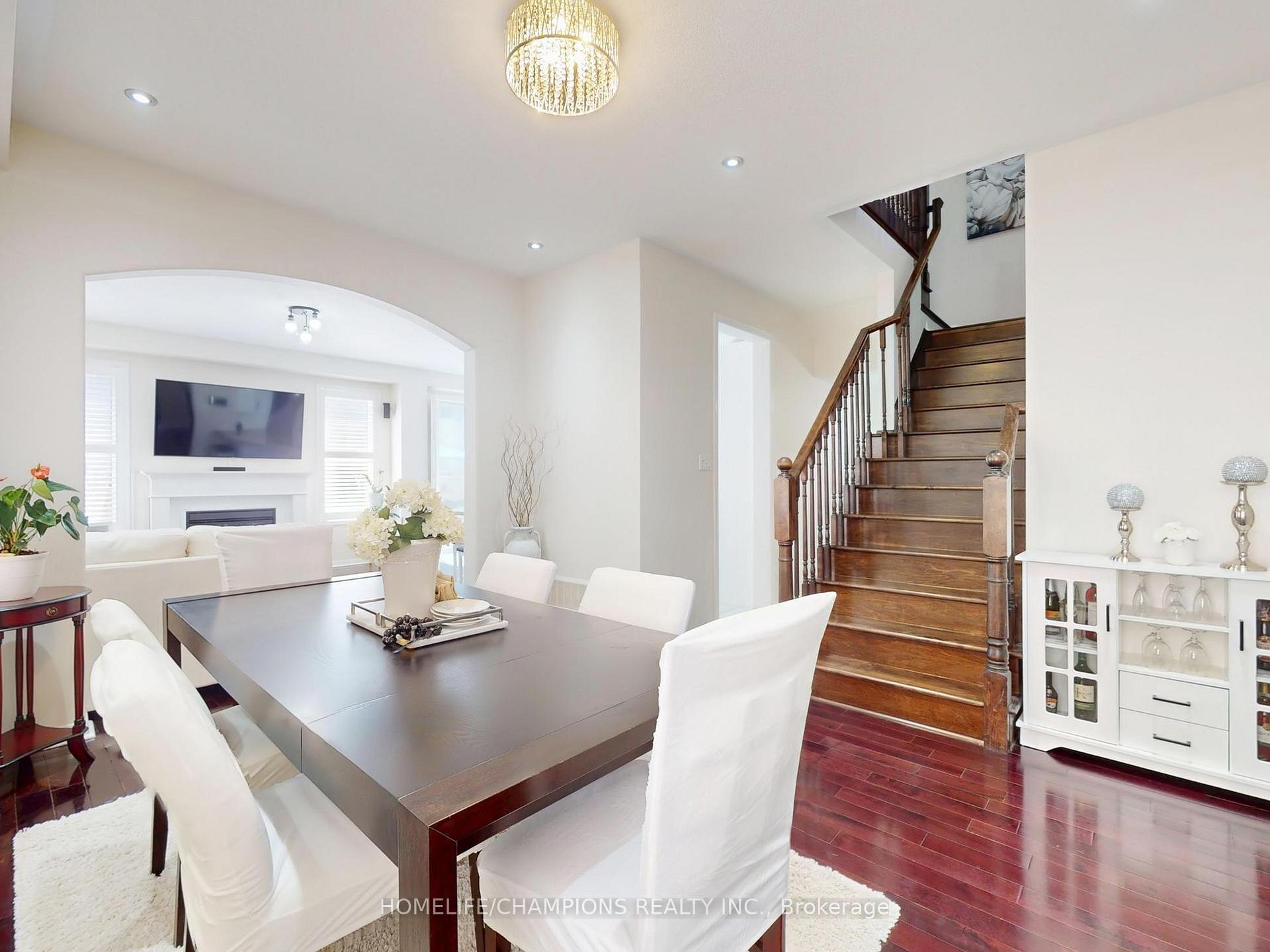 Photo 10 of 1851 Misthollow Drive E, Pickering, Duffin Heights — HOMEH