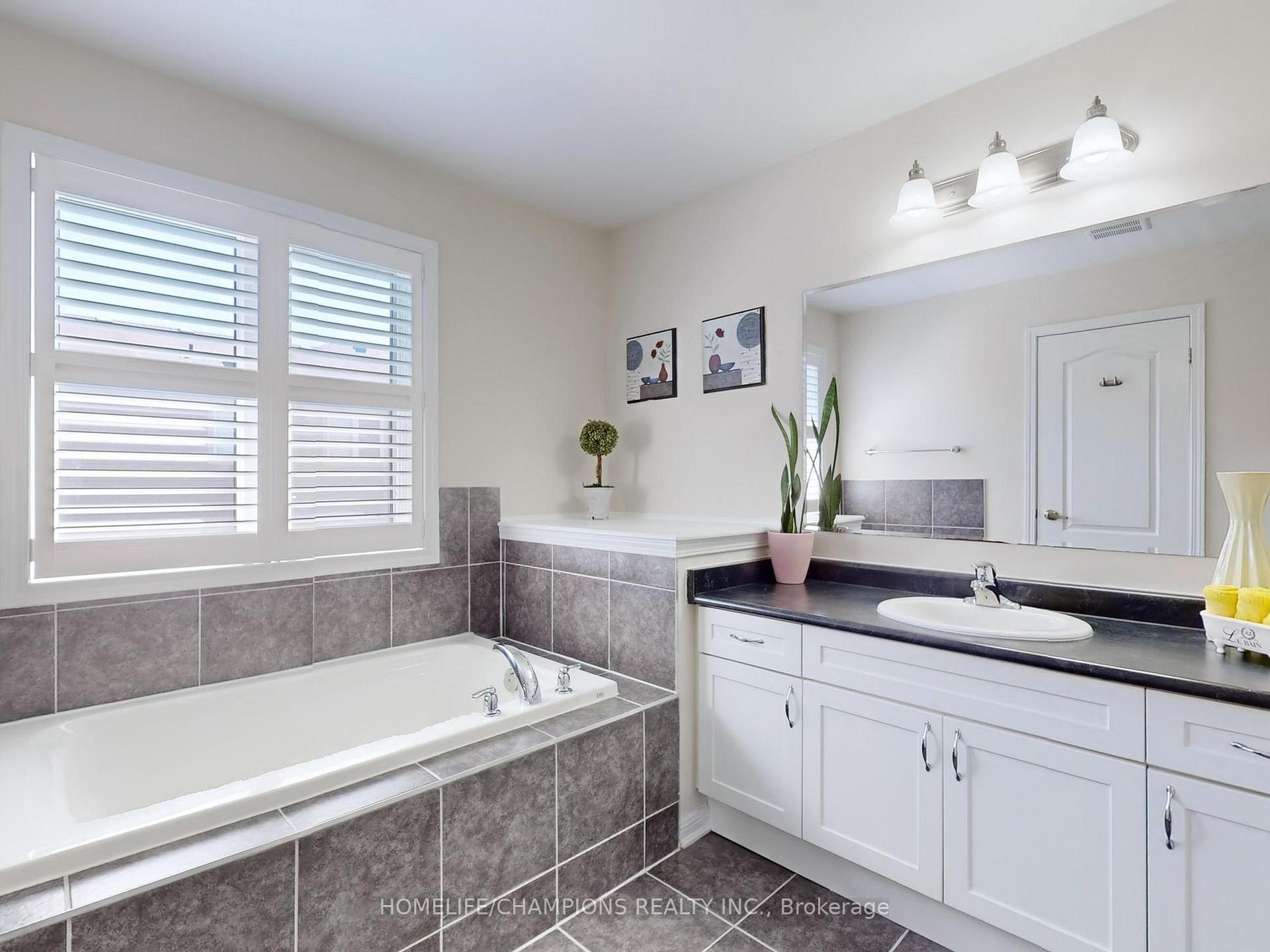 Photo 22 of 1851 Misthollow Drive E, Pickering, Duffin Heights — HOMEH