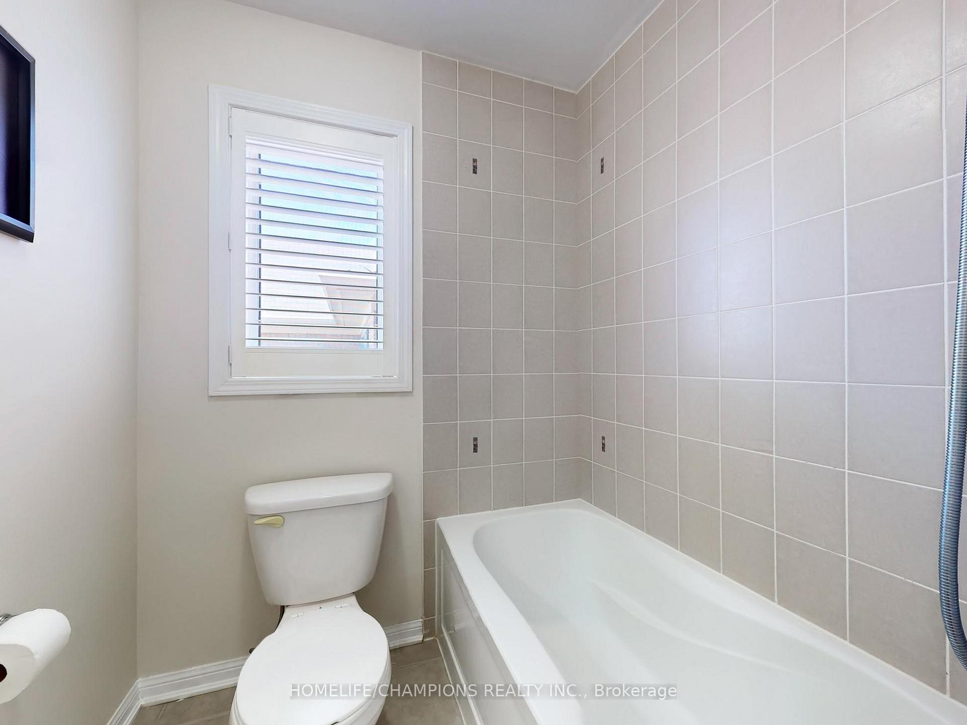 Photo 35 of 1851 Misthollow Drive E, Pickering, Duffin Heights — HOMEH