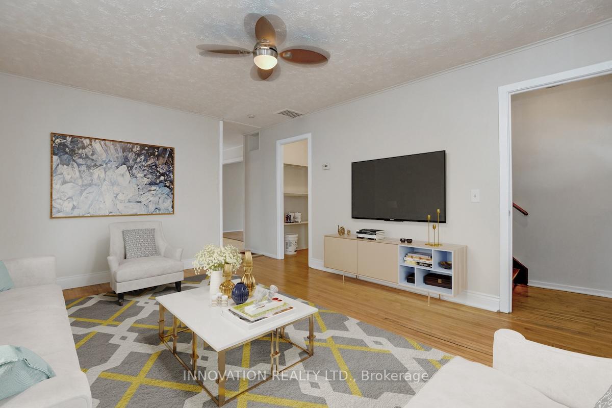 Photo 2 of 409 Dominion Street, Renfrew — HOMEH