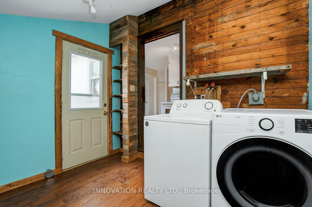 Photo 10 of 409 Dominion Street, Renfrew — HOMEH