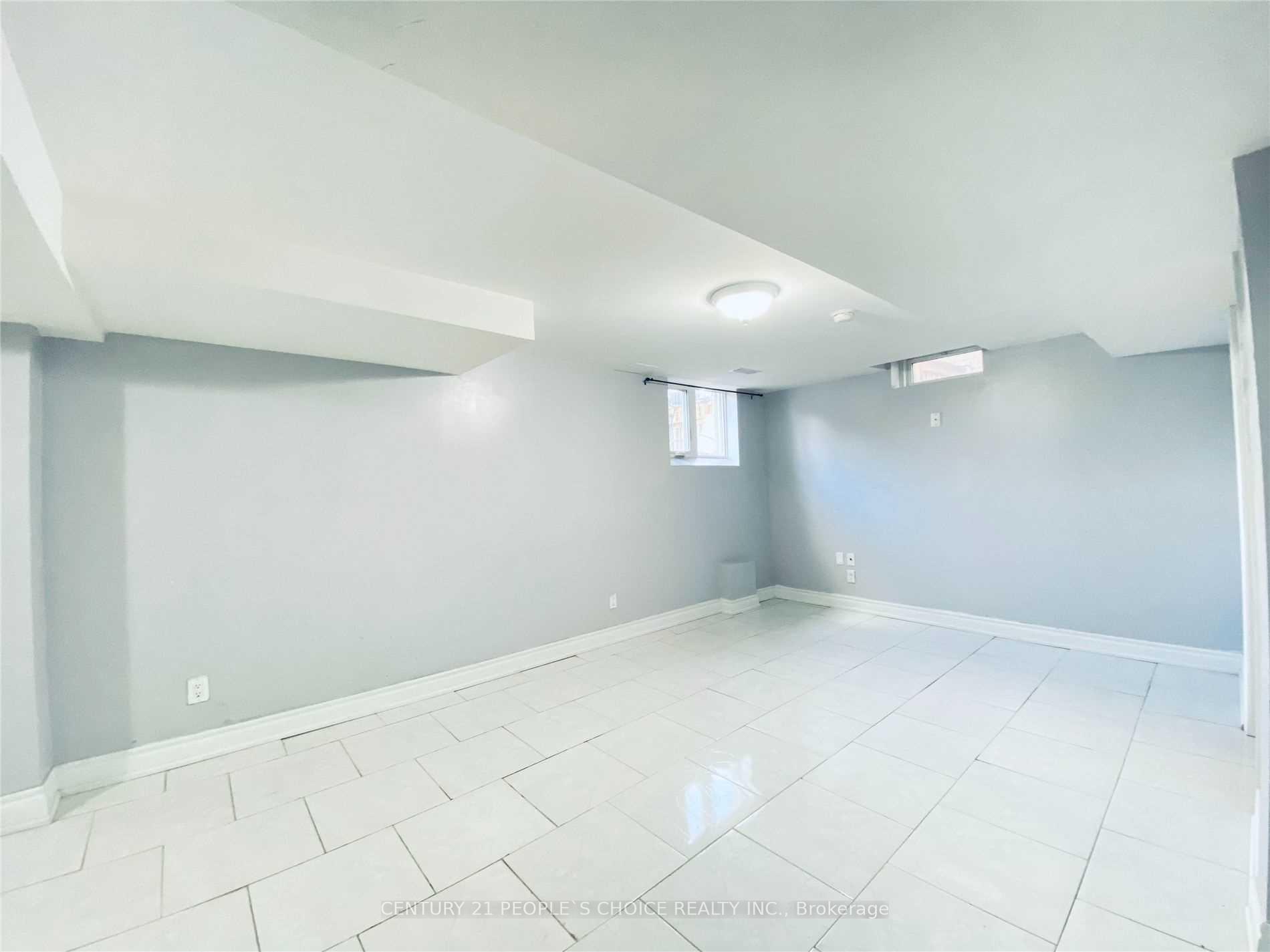 Photo 8 of 281 Waterford Gate, Pickering, Highbush — HOMEH