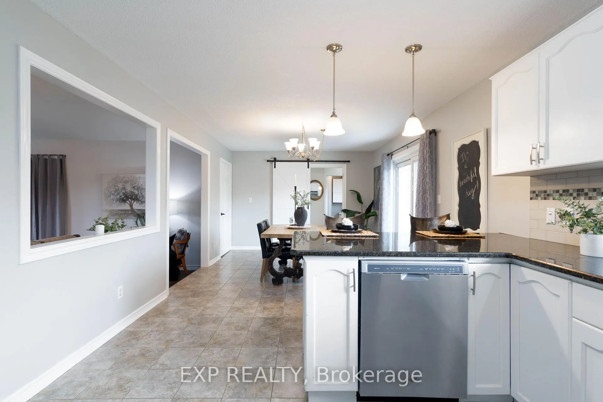 Photo 11 of 8 Pardo Court, Scugog, Rural Scugog — HOMEH