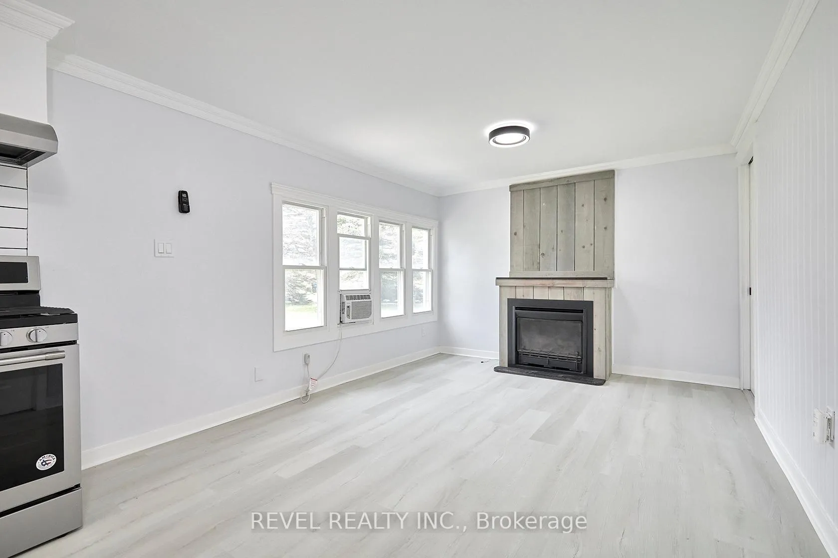 Photo 9 of 3253 Grayshott Drive, Severn, Washago — HOMEH