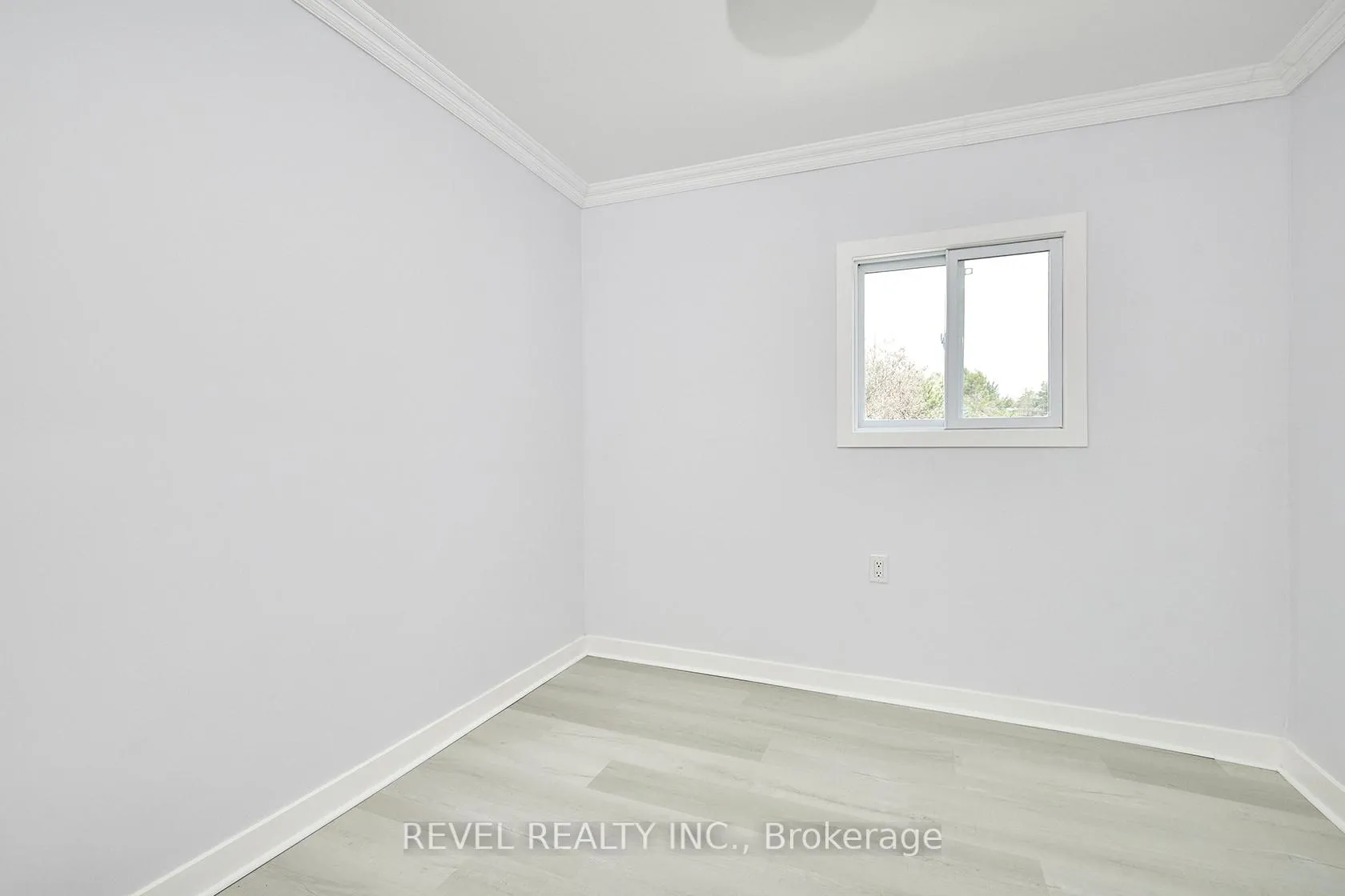 Photo 10 of 3253 Grayshott Drive, Severn, Washago — HOMEH
