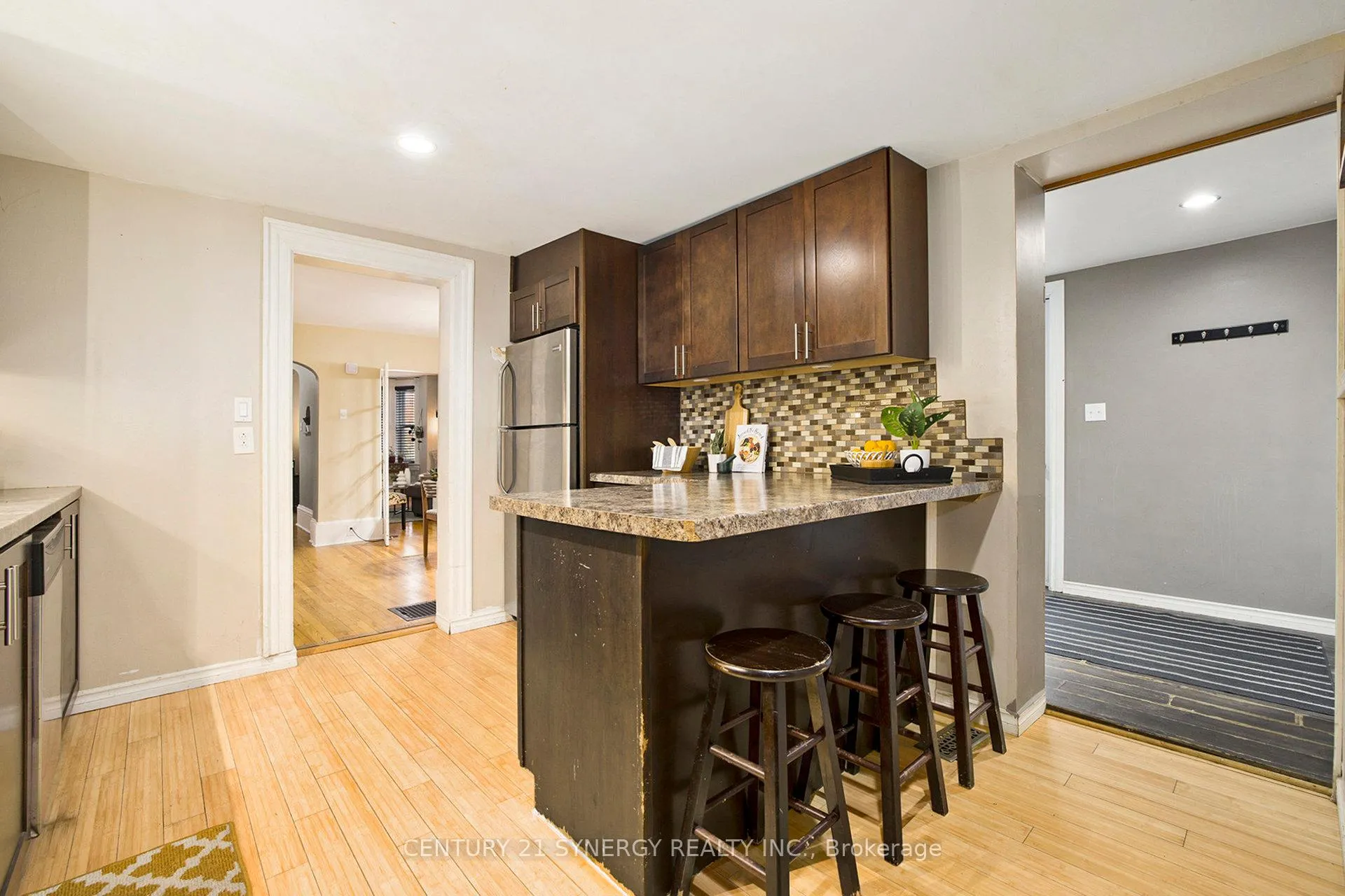 Photo 14 of 17 Elmsley Street, Smiths Falls — HOMEH