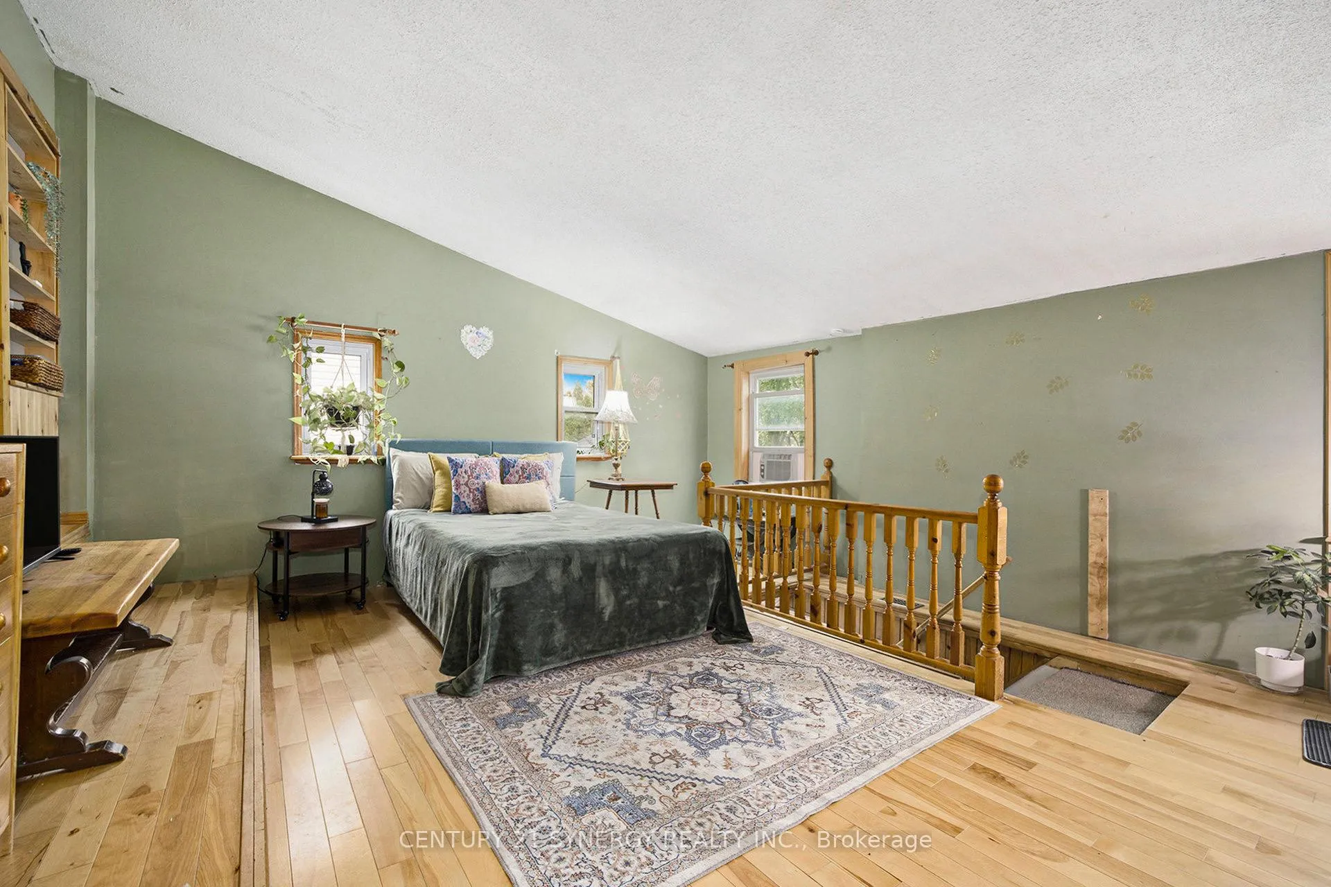Photo 17 of 17 Elmsley Street, Smiths Falls — HOMEH
