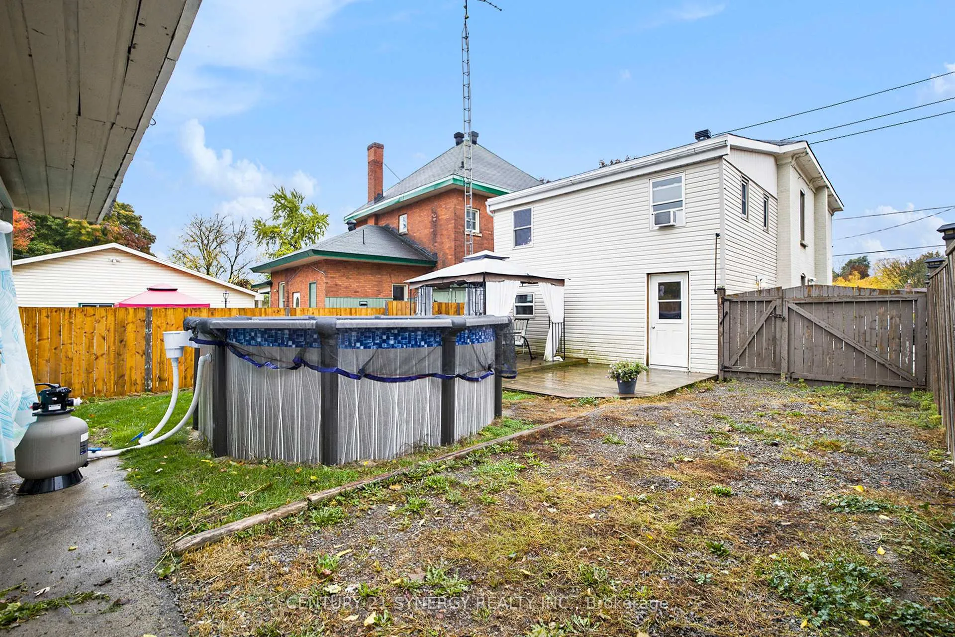 Photo 28 of 17 Elmsley Street, Smiths Falls — HOMEH