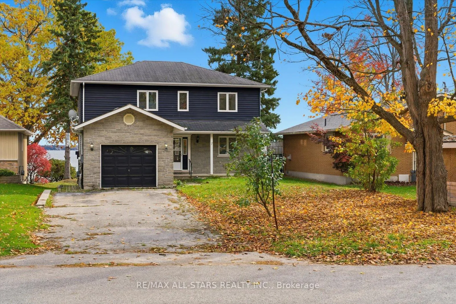 Front of Unit Lower Level, 2999 Lakeside Drive