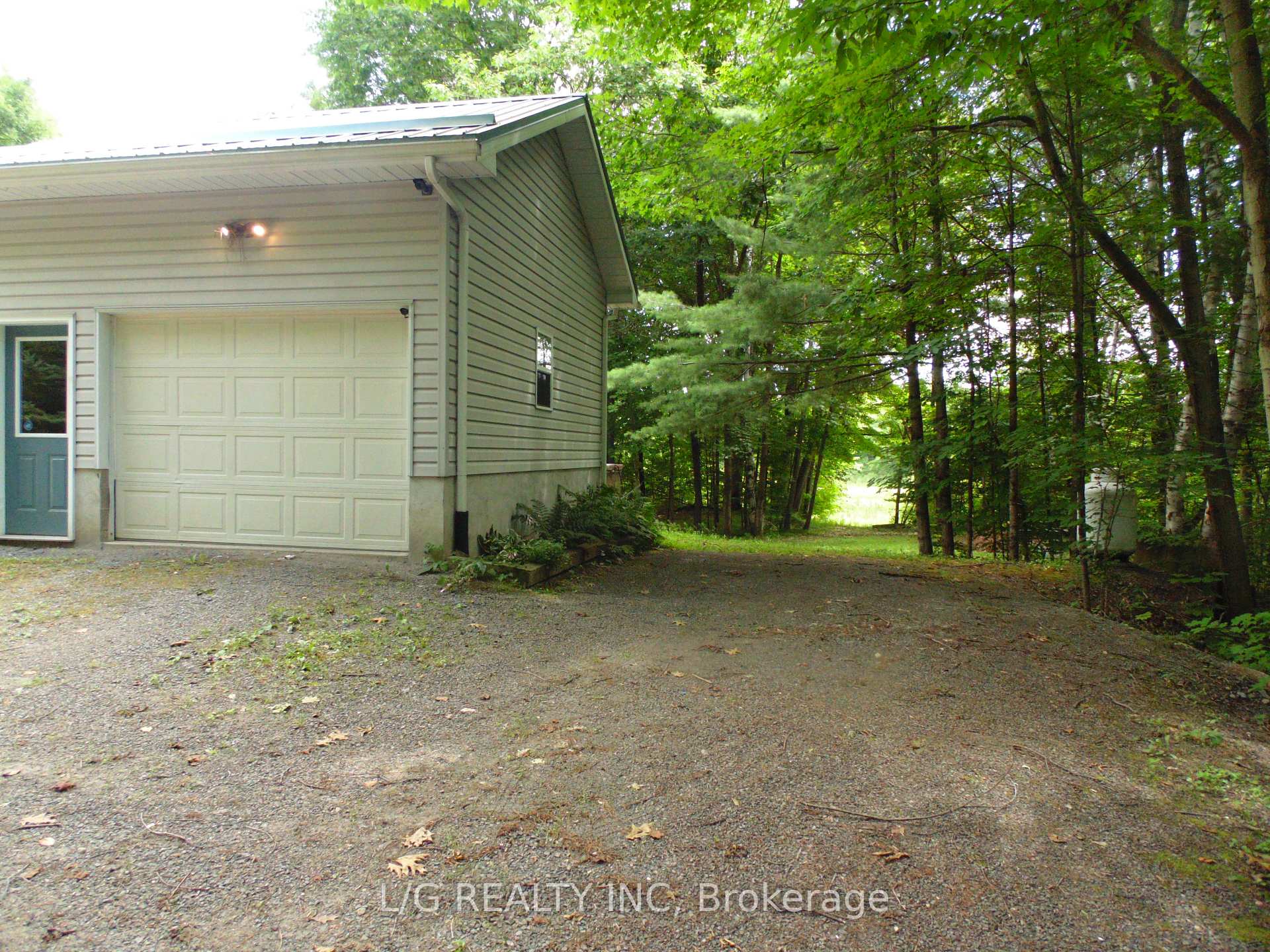 Photo 2 of 8655 County Rd 10, Rideau Lakes, Rideau Lakes (North Crosby) Twp — HOMEH