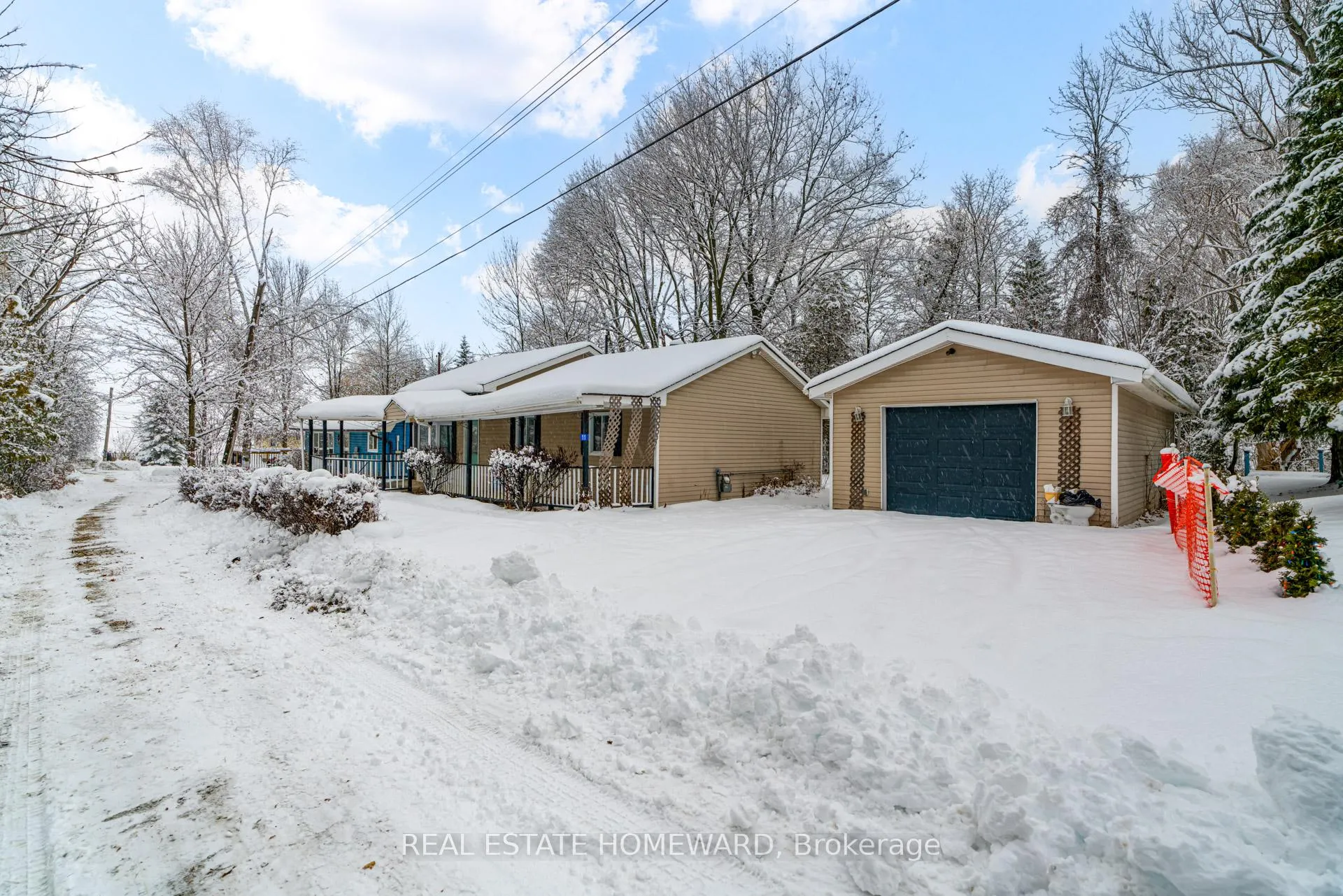 Photo 3 of 11 Dover Lane, Scugog, Rural Scugog — HOMEH