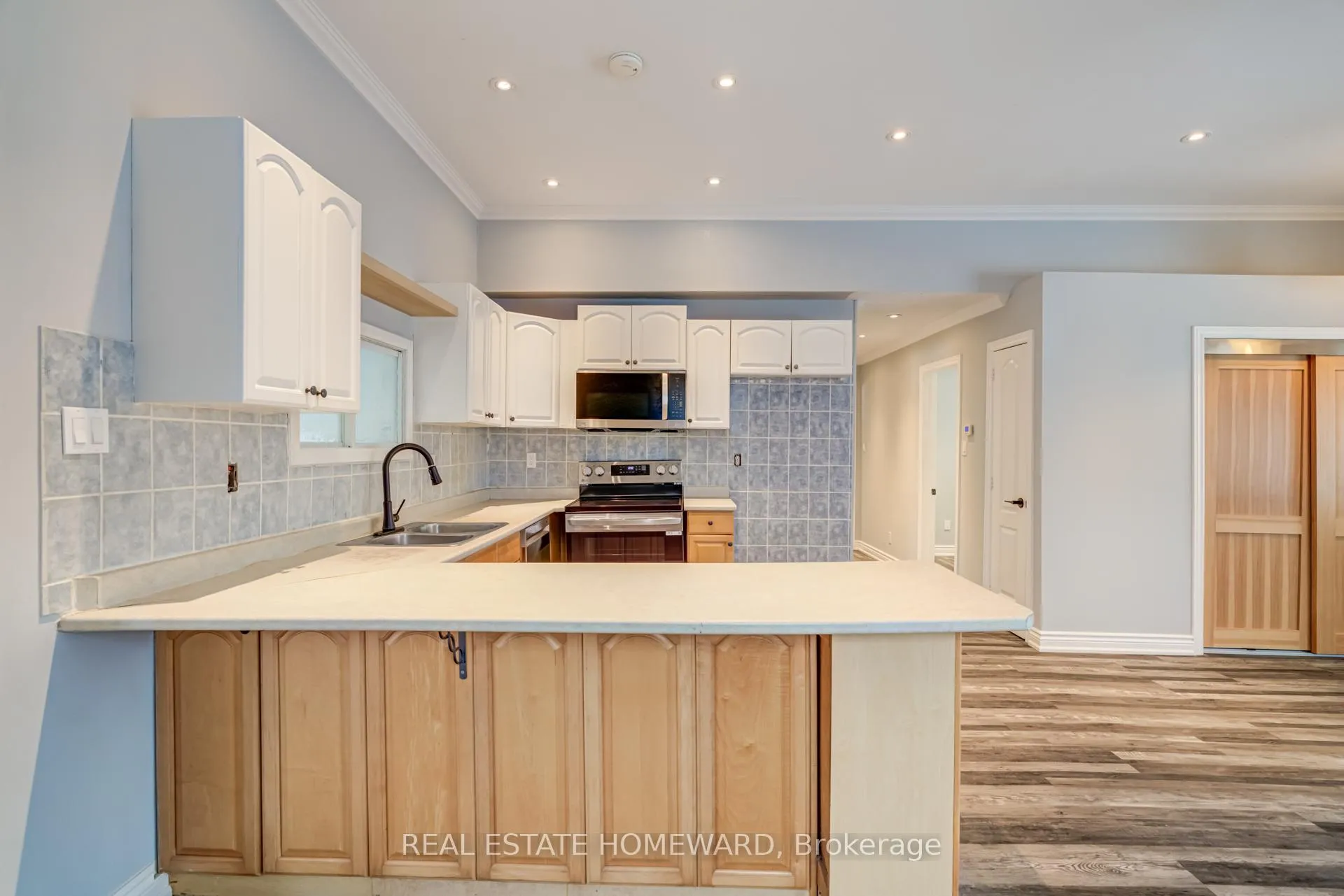 Photo 5 of 11 Dover Lane, Scugog, Rural Scugog — HOMEH