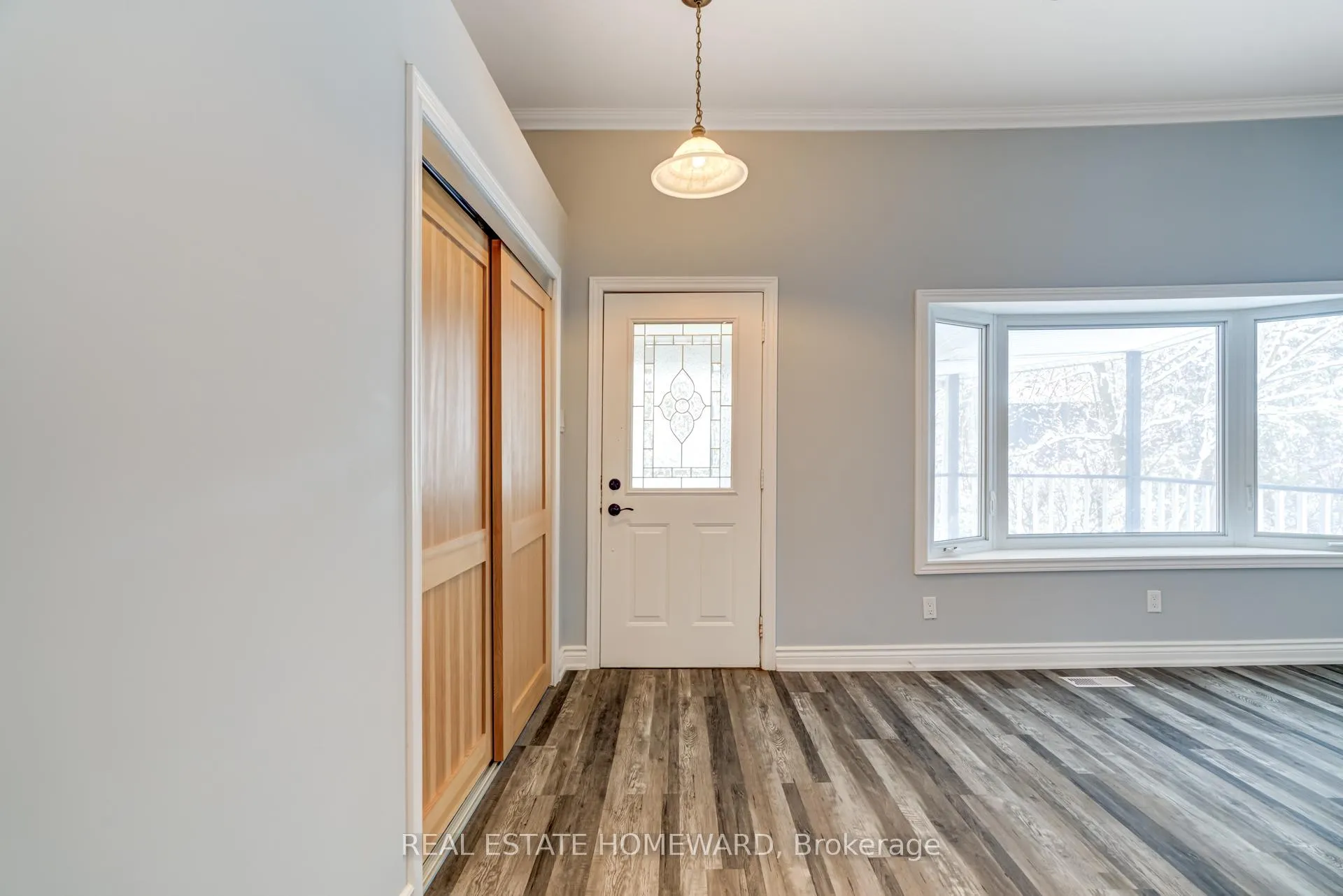 Photo 7 of 11 Dover Lane, Scugog, Rural Scugog — HOMEH