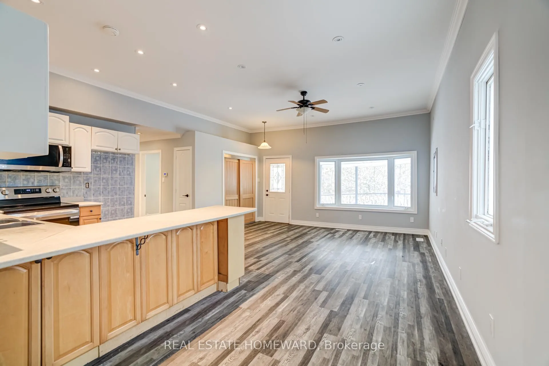 Photo 12 of 11 Dover Lane, Scugog, Rural Scugog — HOMEH