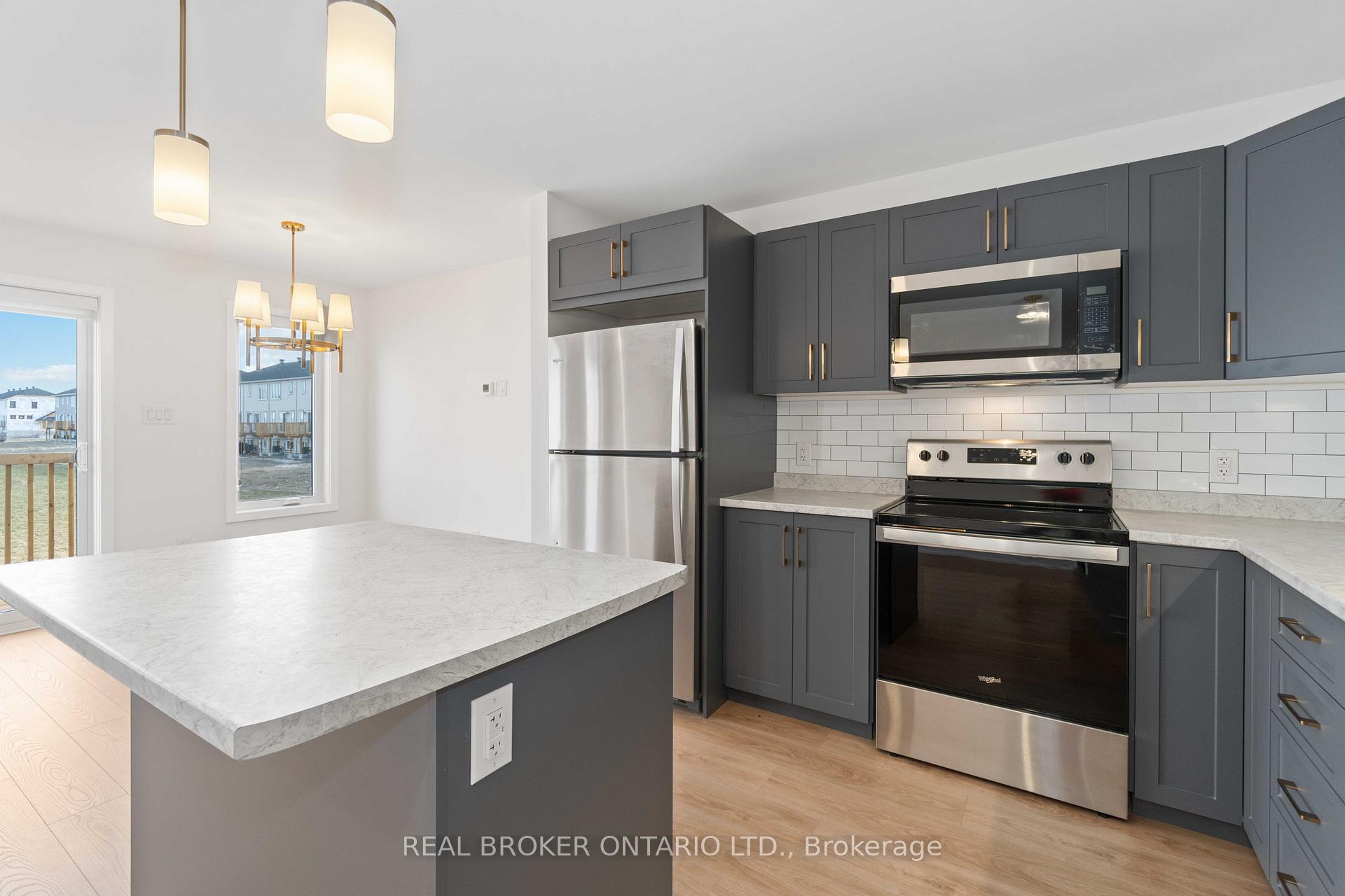 Photo 6 of 36 Margaret Graham Terrace, Smiths Falls — HOMEH