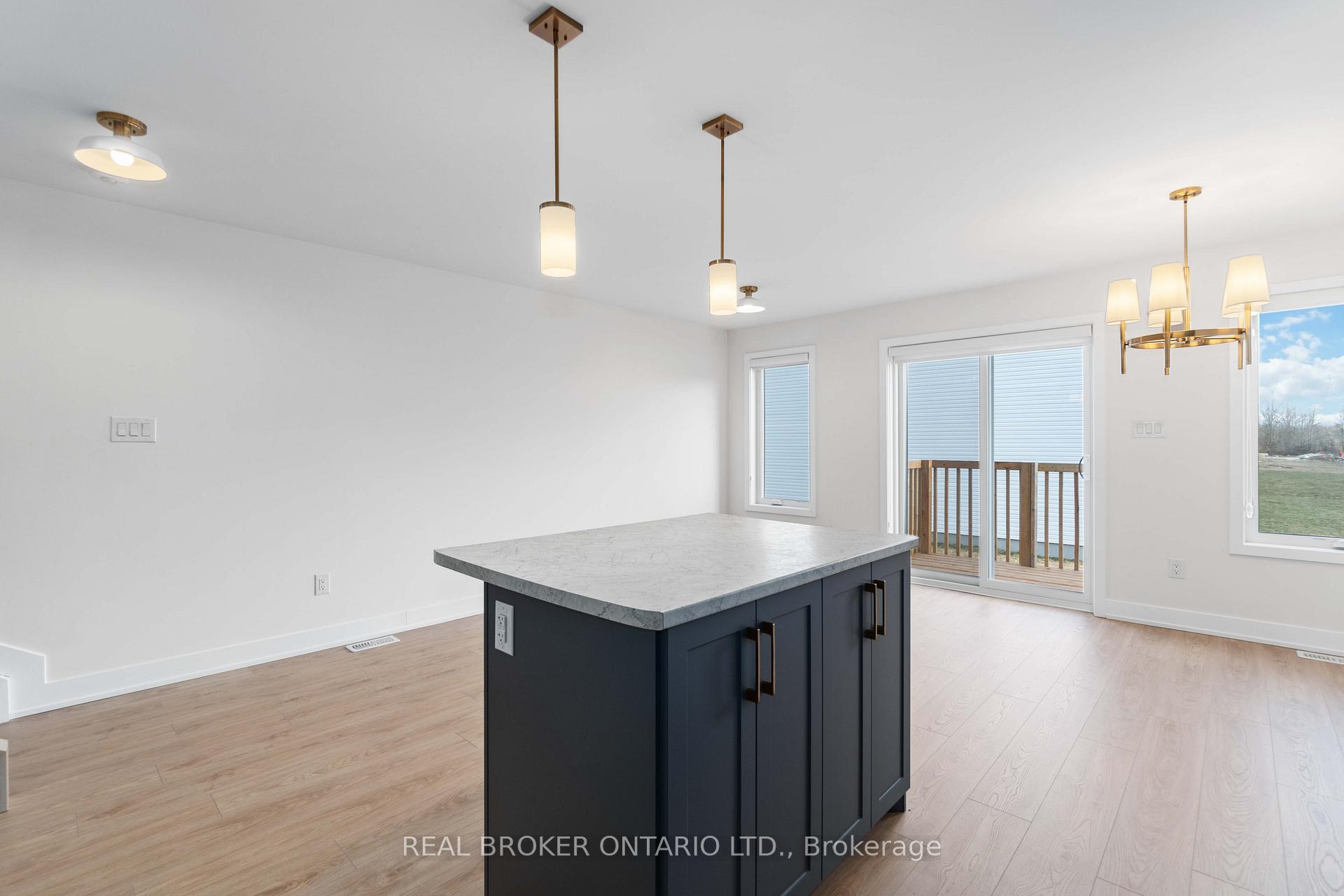 Photo 9 of 36 Margaret Graham Terrace, Smiths Falls — HOMEH