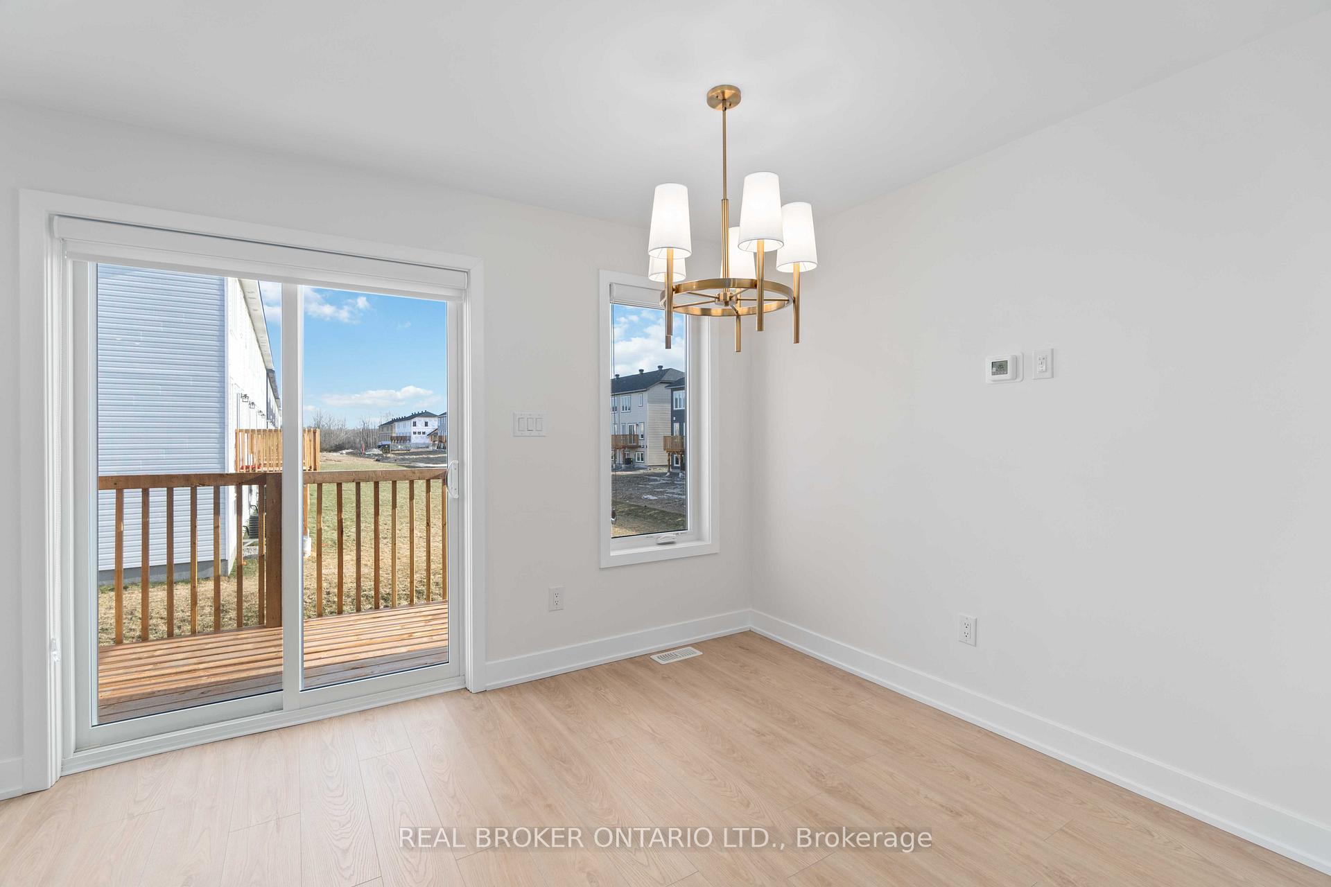 Photo 12 of 36 Margaret Graham Terrace, Smiths Falls — HOMEH