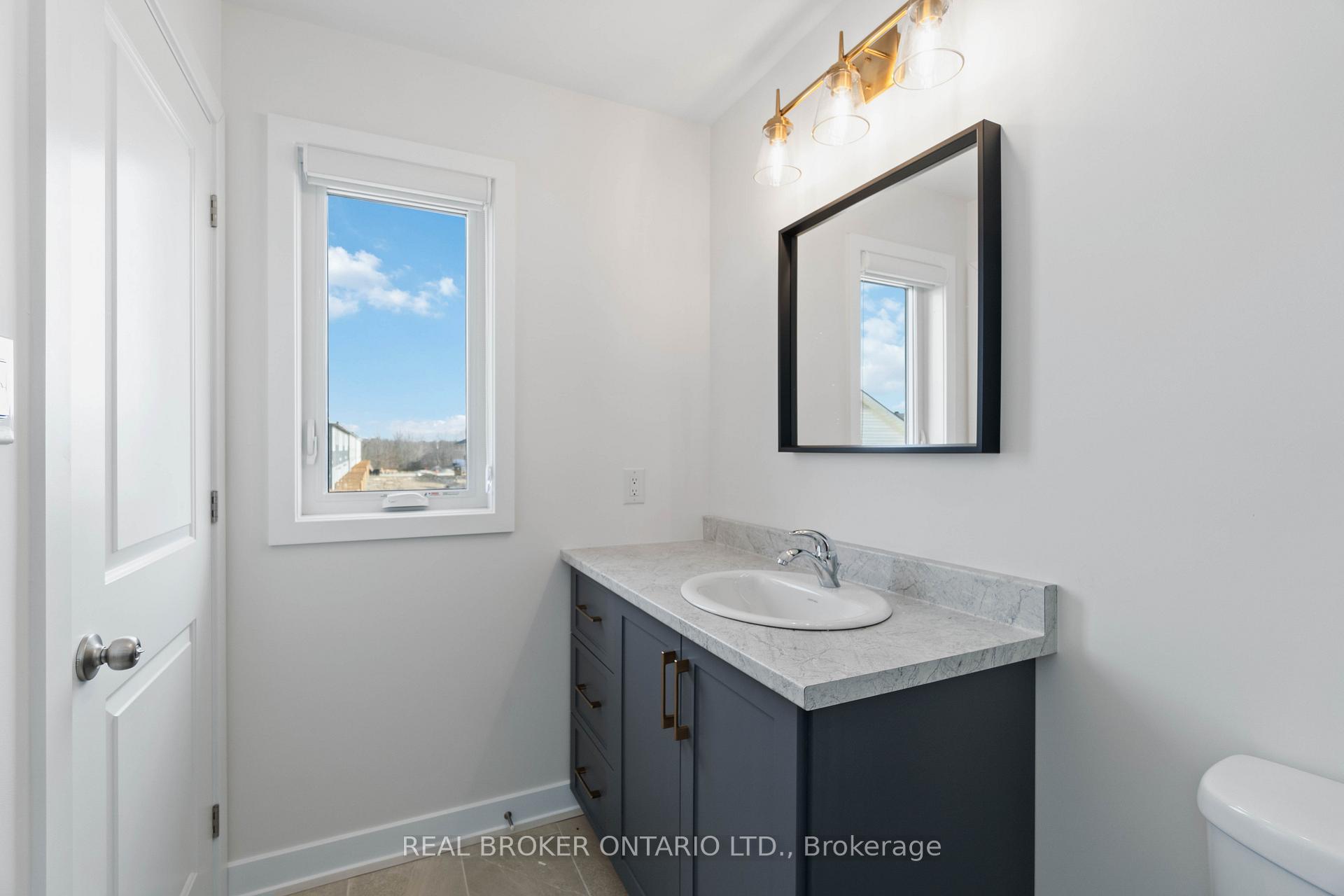 Photo 13 of 36 Margaret Graham Terrace, Smiths Falls — HOMEH