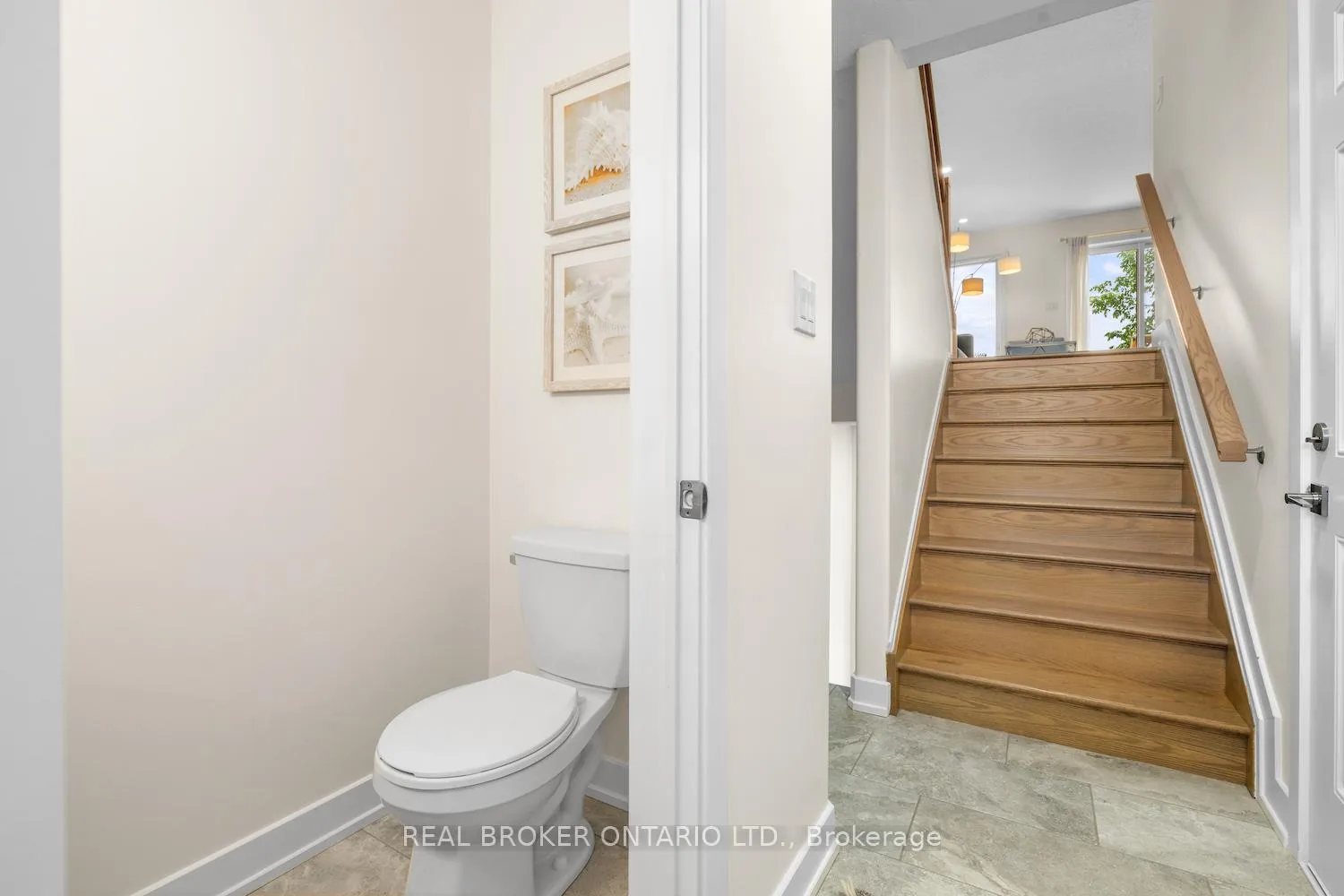 Photo 5 of 145 Ferrara Drive, Smiths Falls — HOMEH