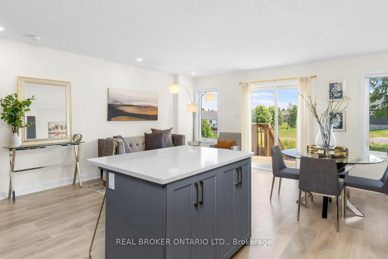 Photo 11 of 145 Ferrara Drive, Smiths Falls — HOMEH