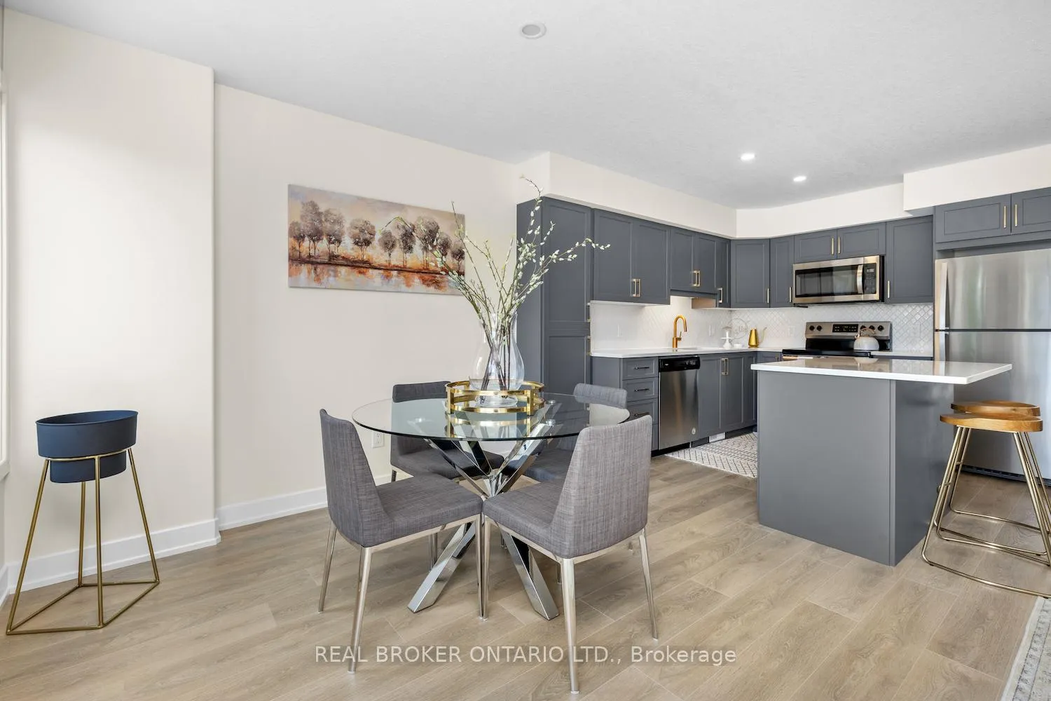 Photo 14 of 145 Ferrara Drive, Smiths Falls — HOMEH