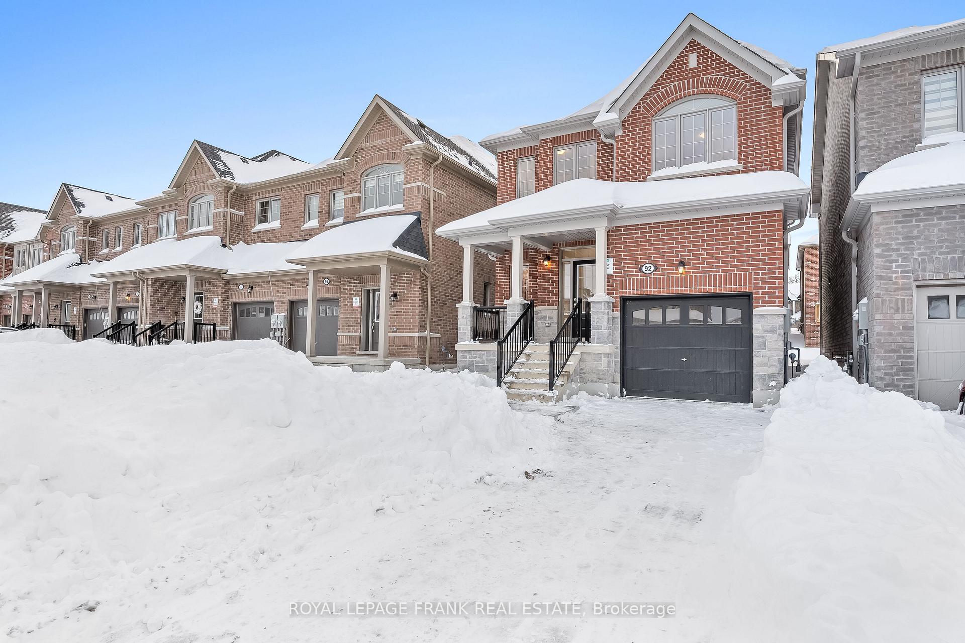 Photo 3 of 92 Robin Trail, Scugog, Port Perry — HOMEH