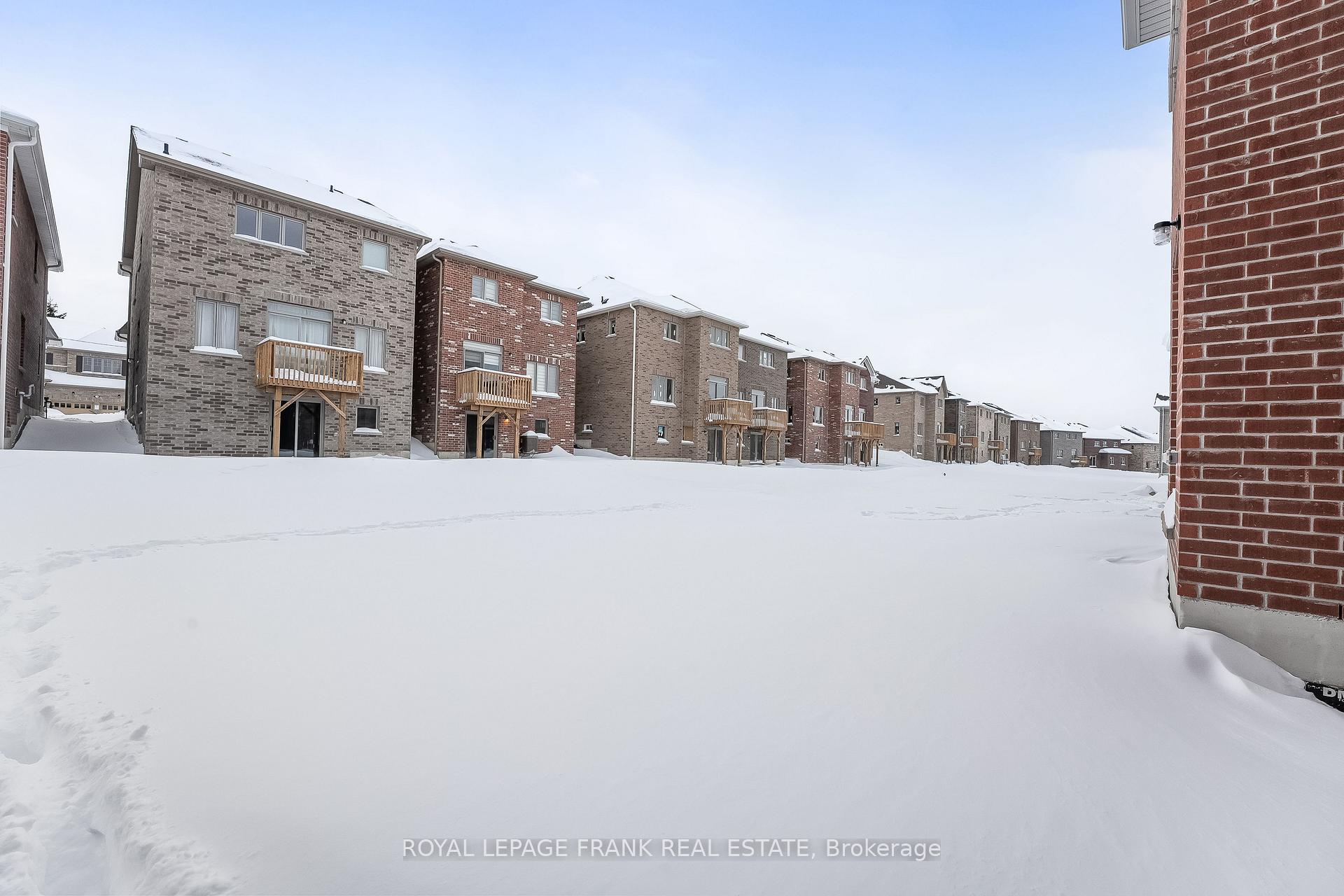 Photo 45 of 92 Robin Trail, Scugog, Port Perry — HOMEH