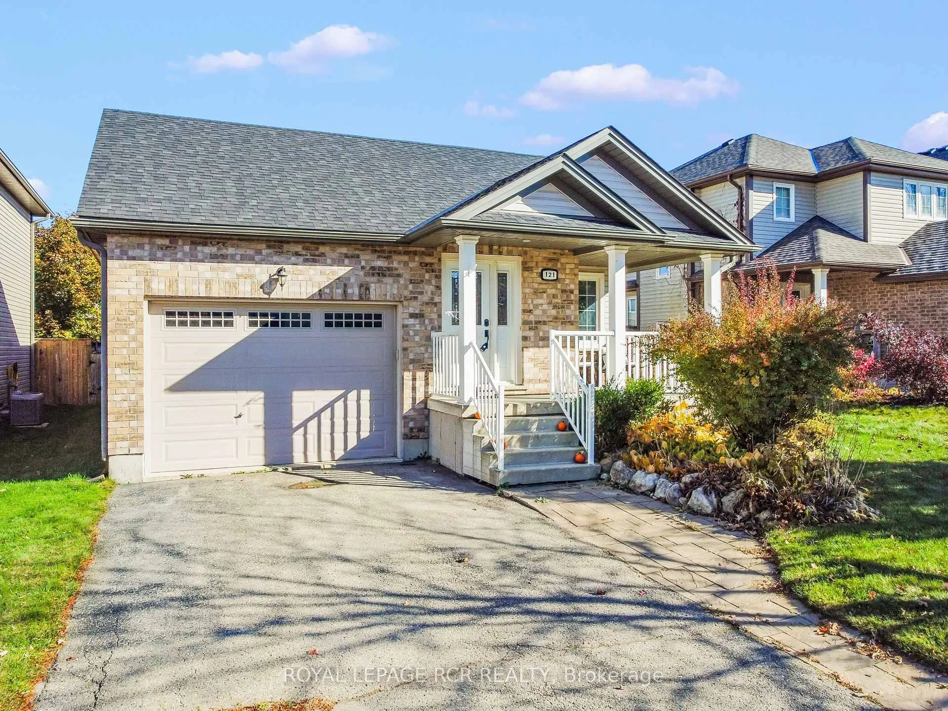 Front of 121 Fleming Way